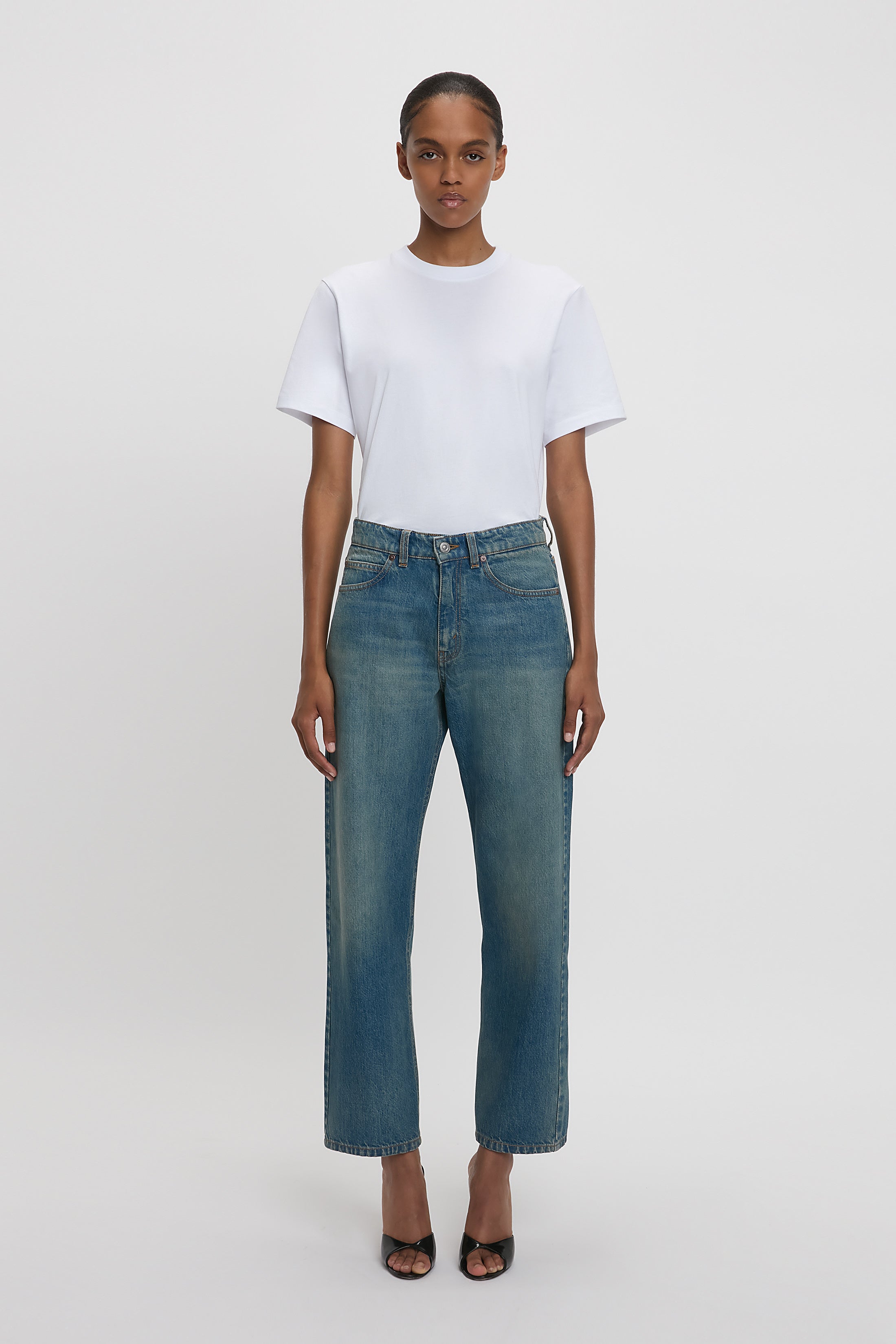 デニム・ジーパン VICTORIA BECKHAM BEARNIE JEANS IN FADED BLUE Bernie Jean In Mid Blue – Victoria Beckham UK