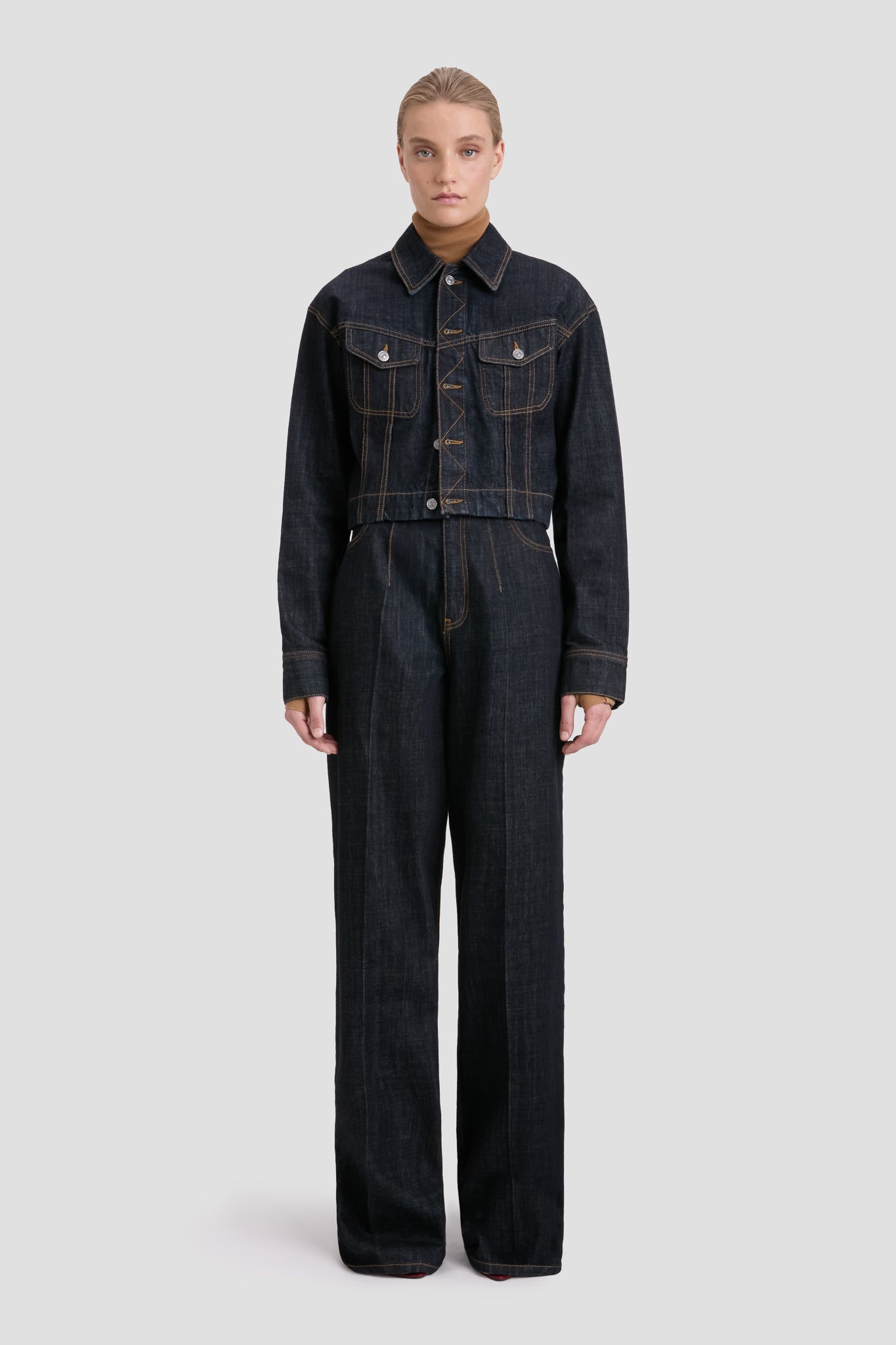 Cropped Denim Jacket In Indigo Rinse