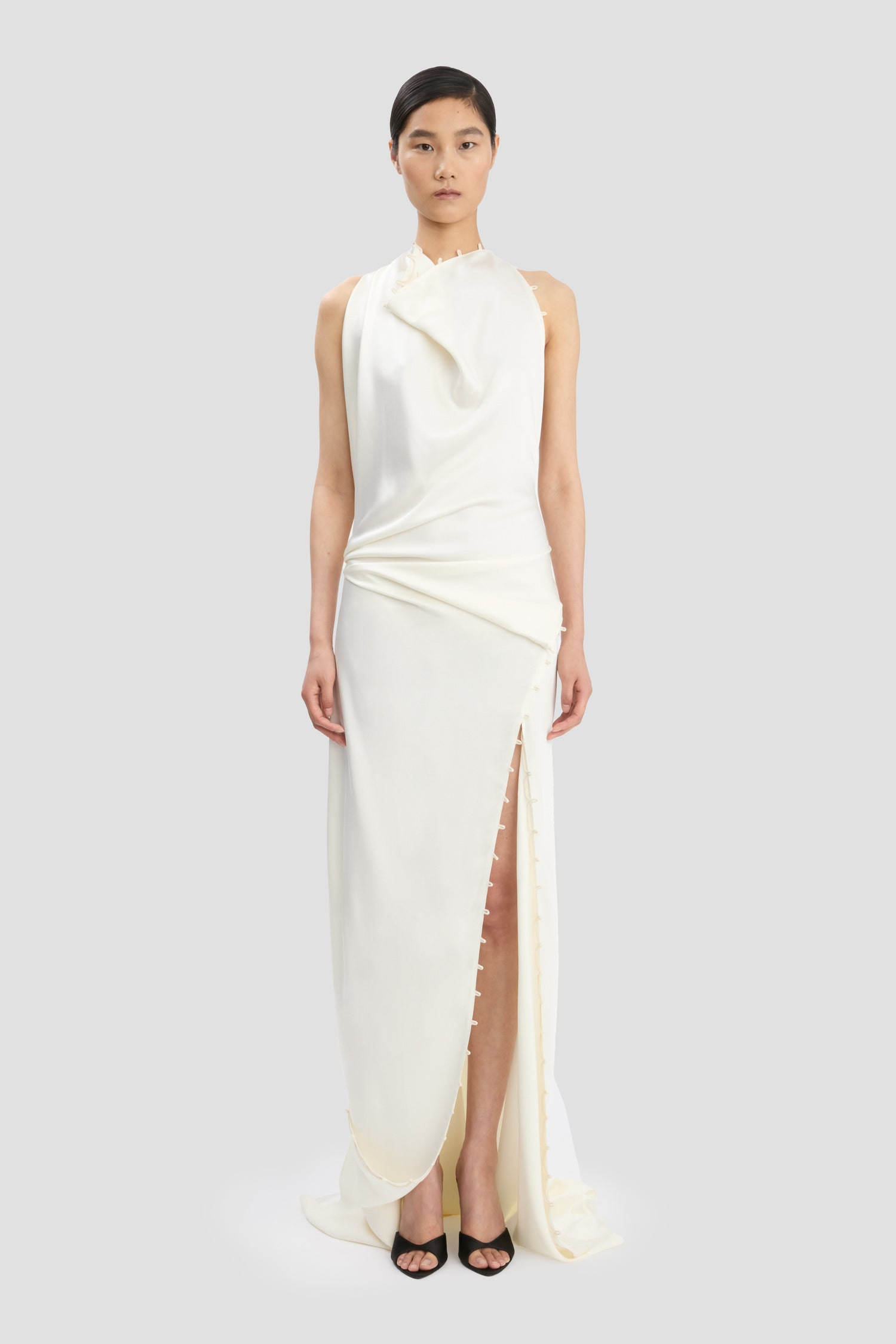 Rouleaux Detail Sleeveless Gown In Ivory