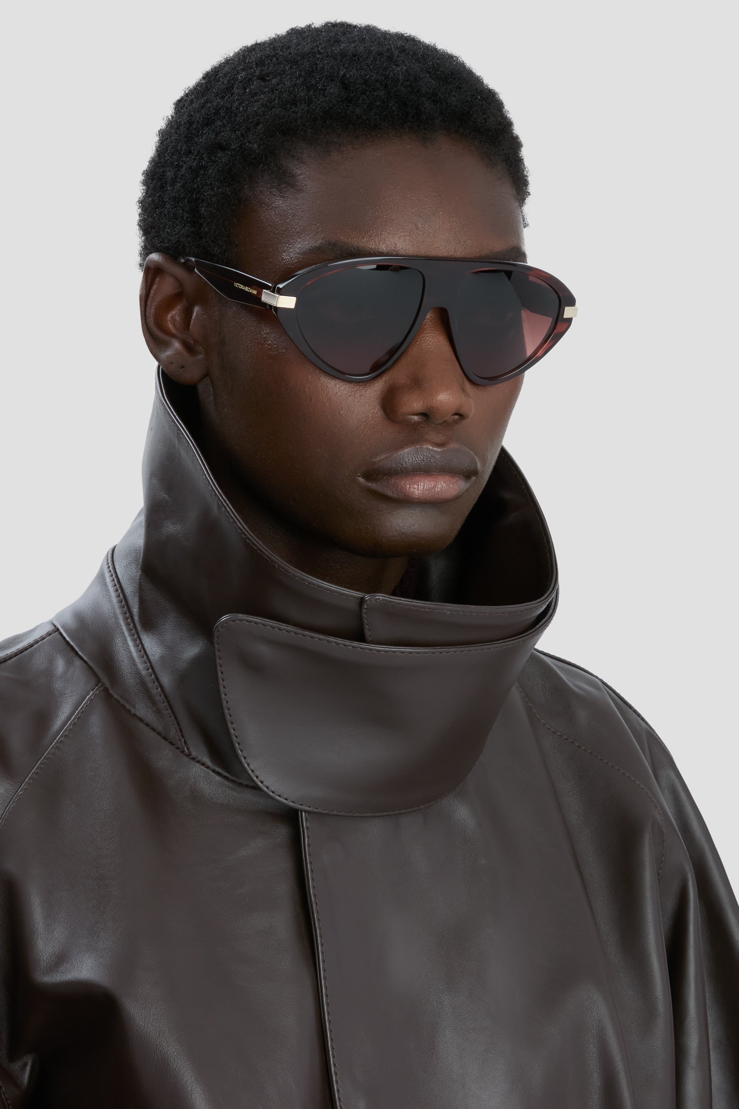 Visor Sunglasses In Striped Wine