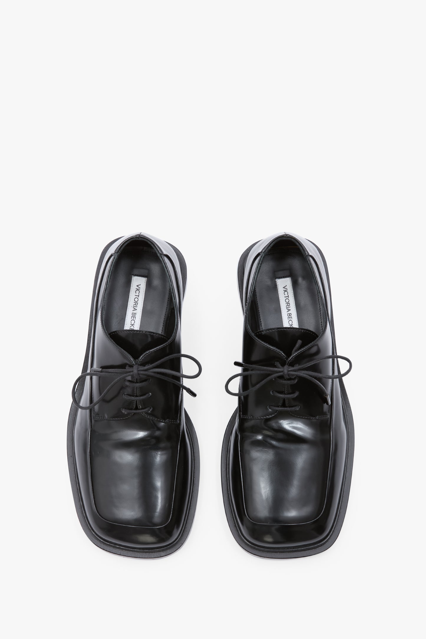 Flat Lace-Up Shoe in Black Leather