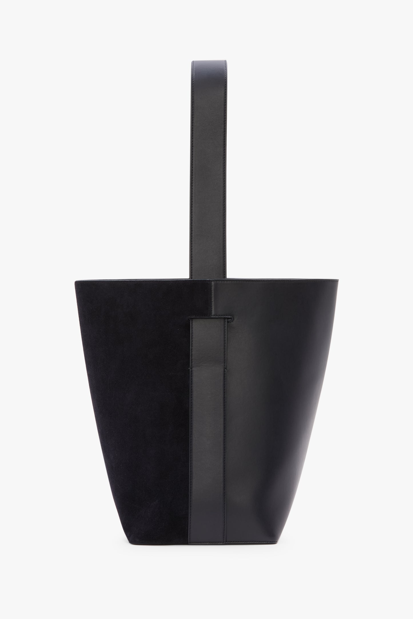 Dia Bucket Bag In Navy Leather