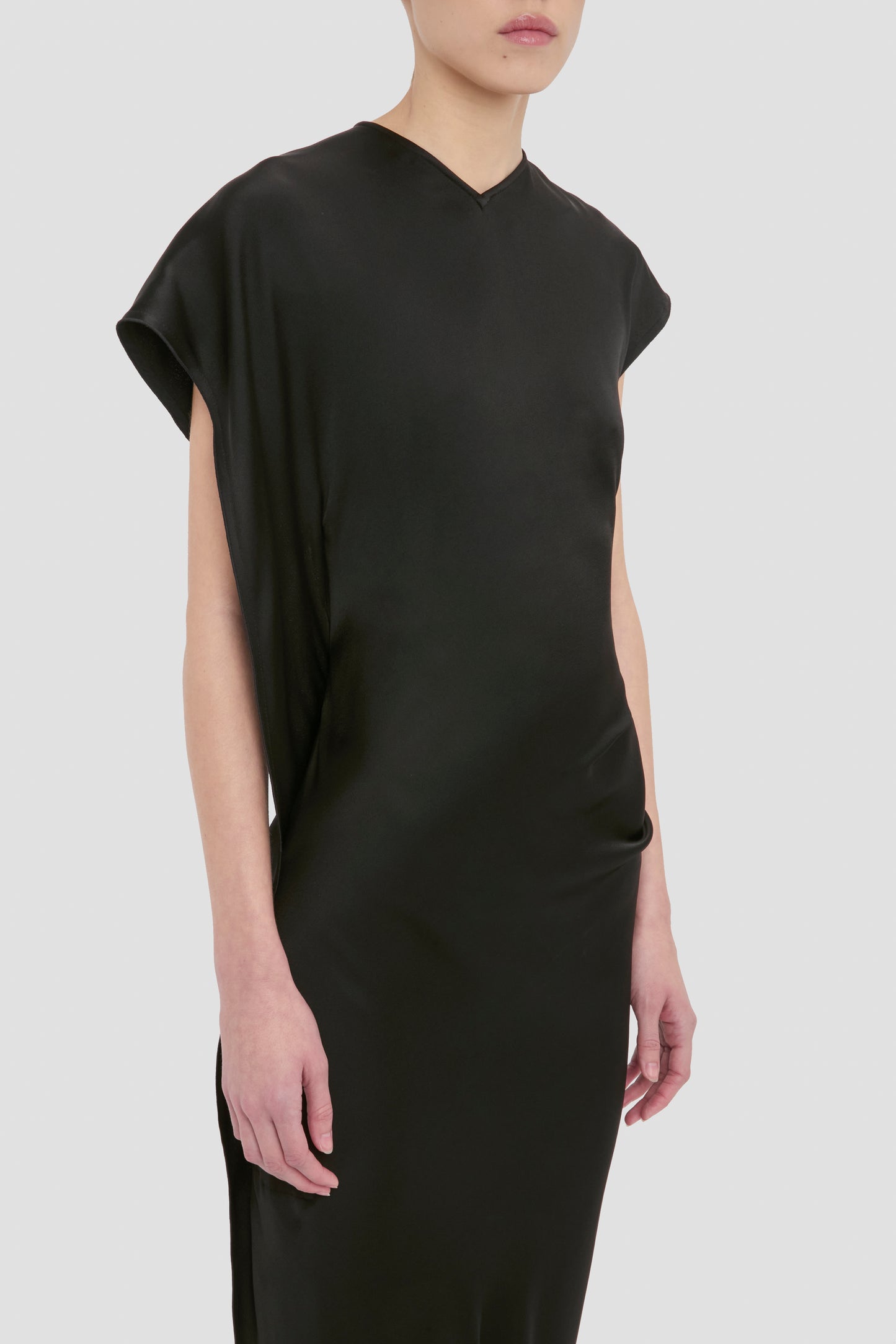 Victoria Midi Dress In Black