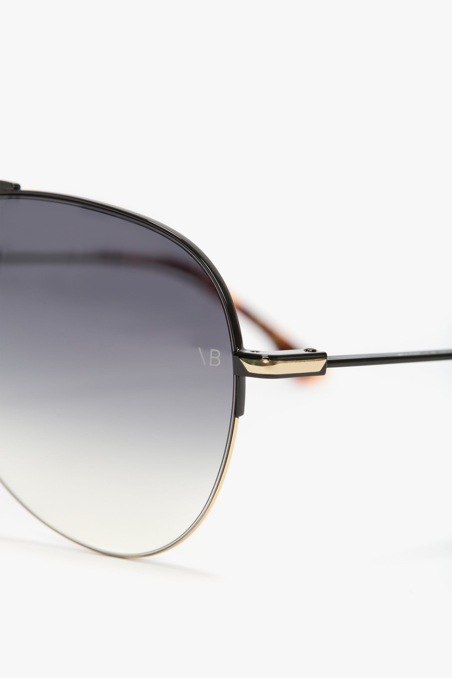 Fine Metal Pilot Sunglasses In Gold Black
