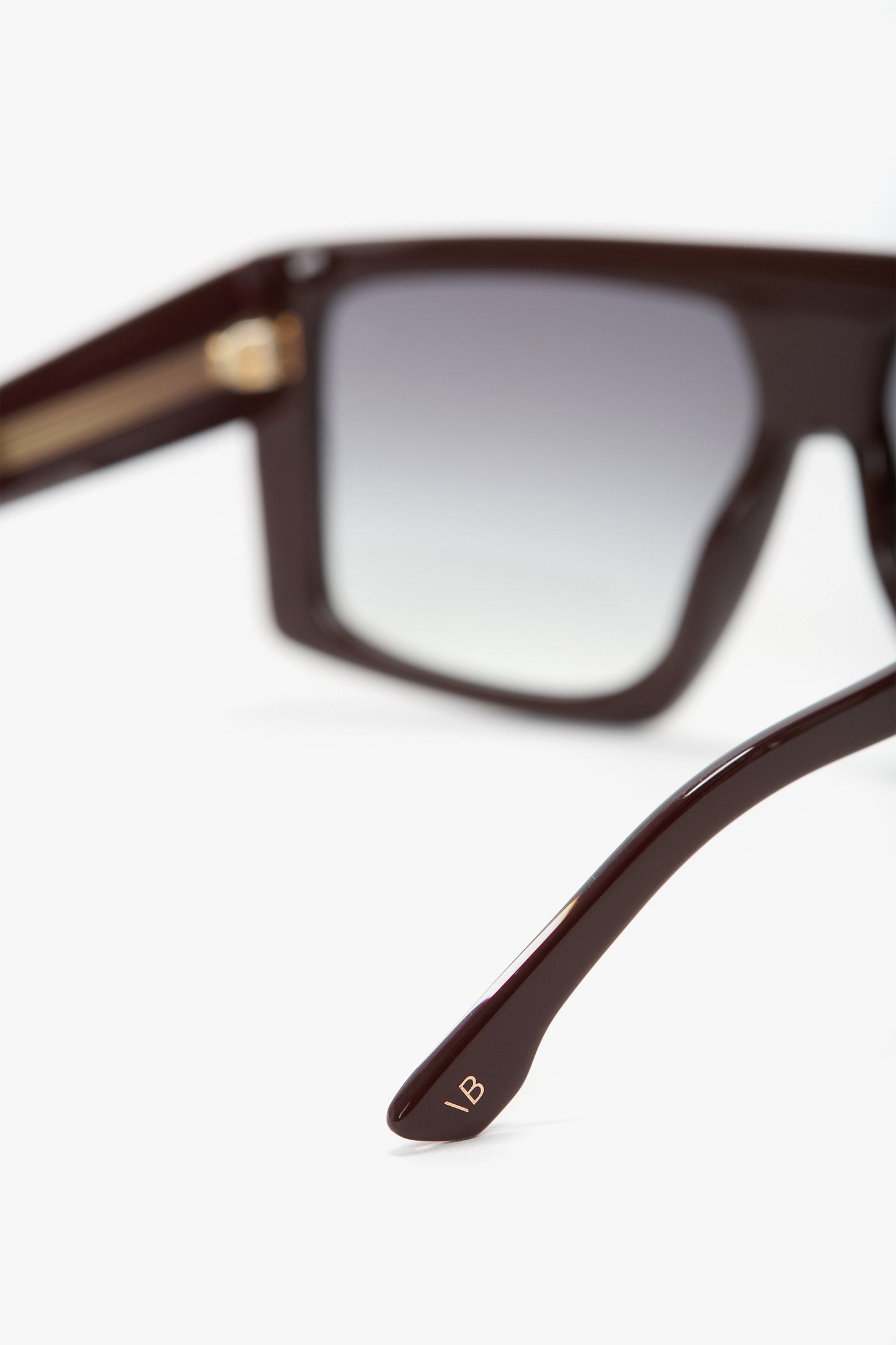 Oversized Flat Top Frame In Burgundy