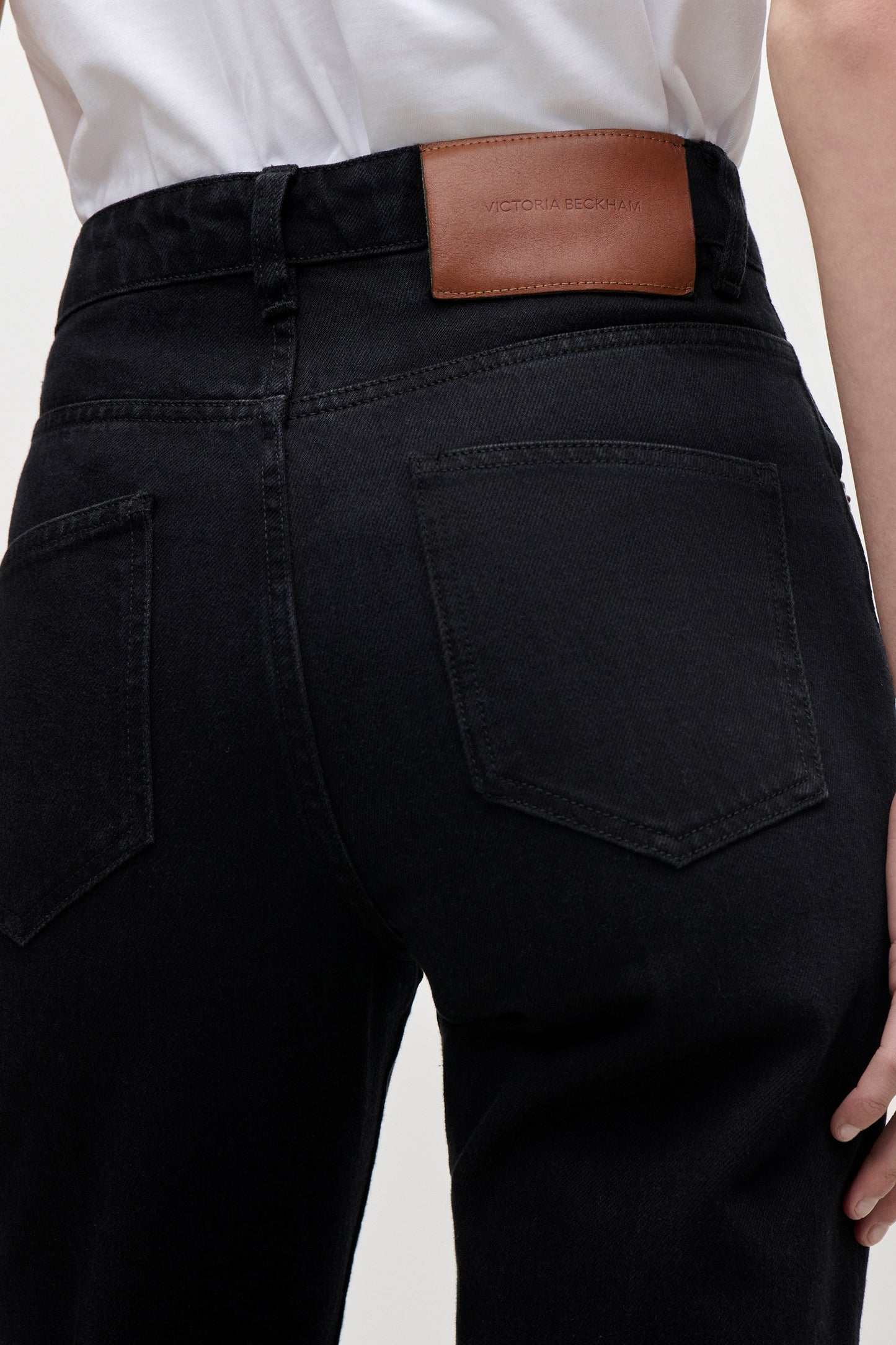 Julia Stretch Jean In Washed Black