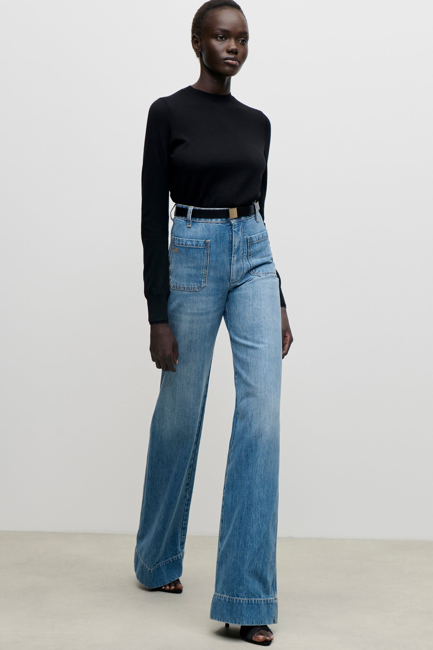 Alina Stretch Jean In Worn Blue Wash
