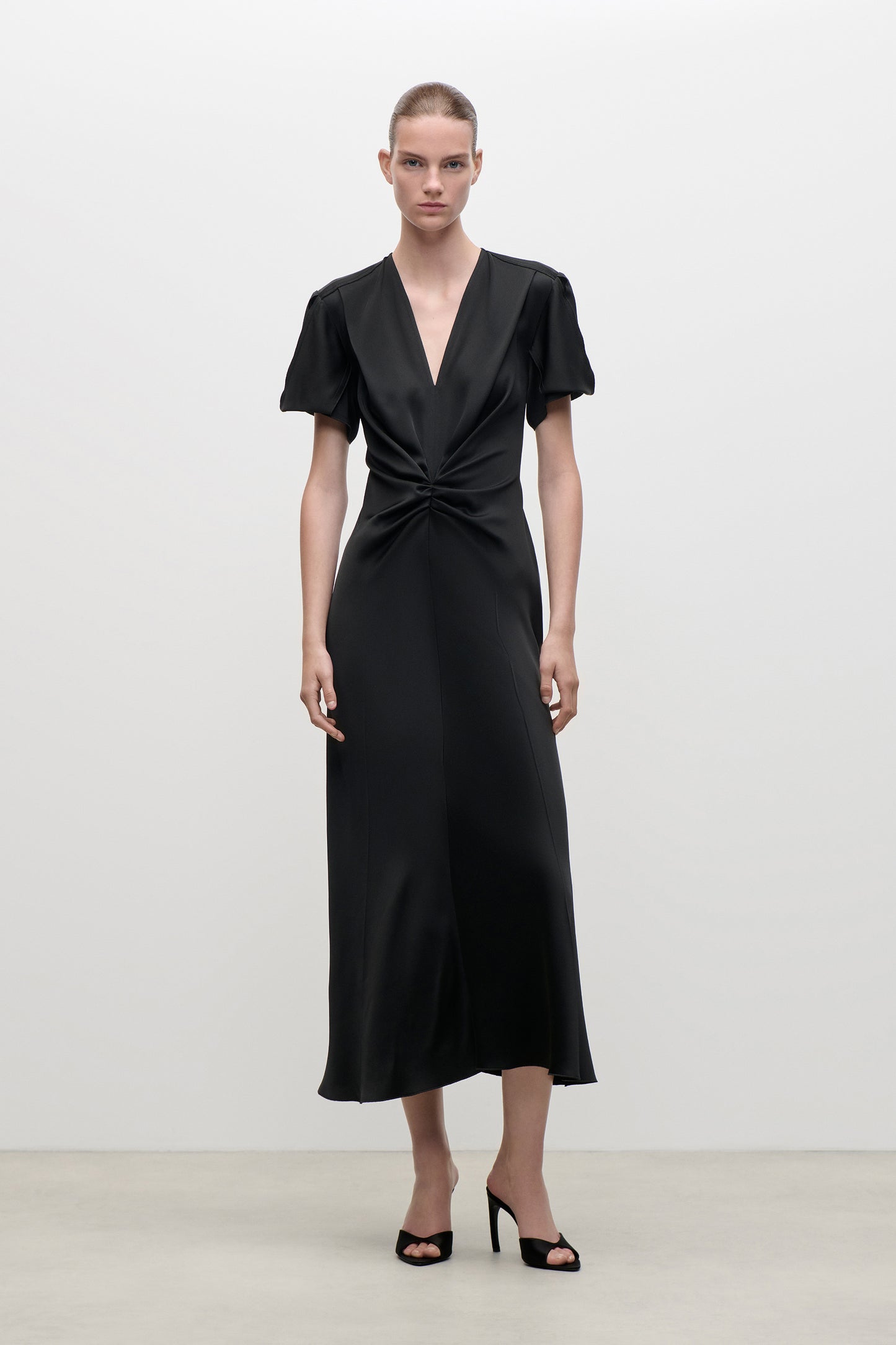 Eve Midi Dress In Black