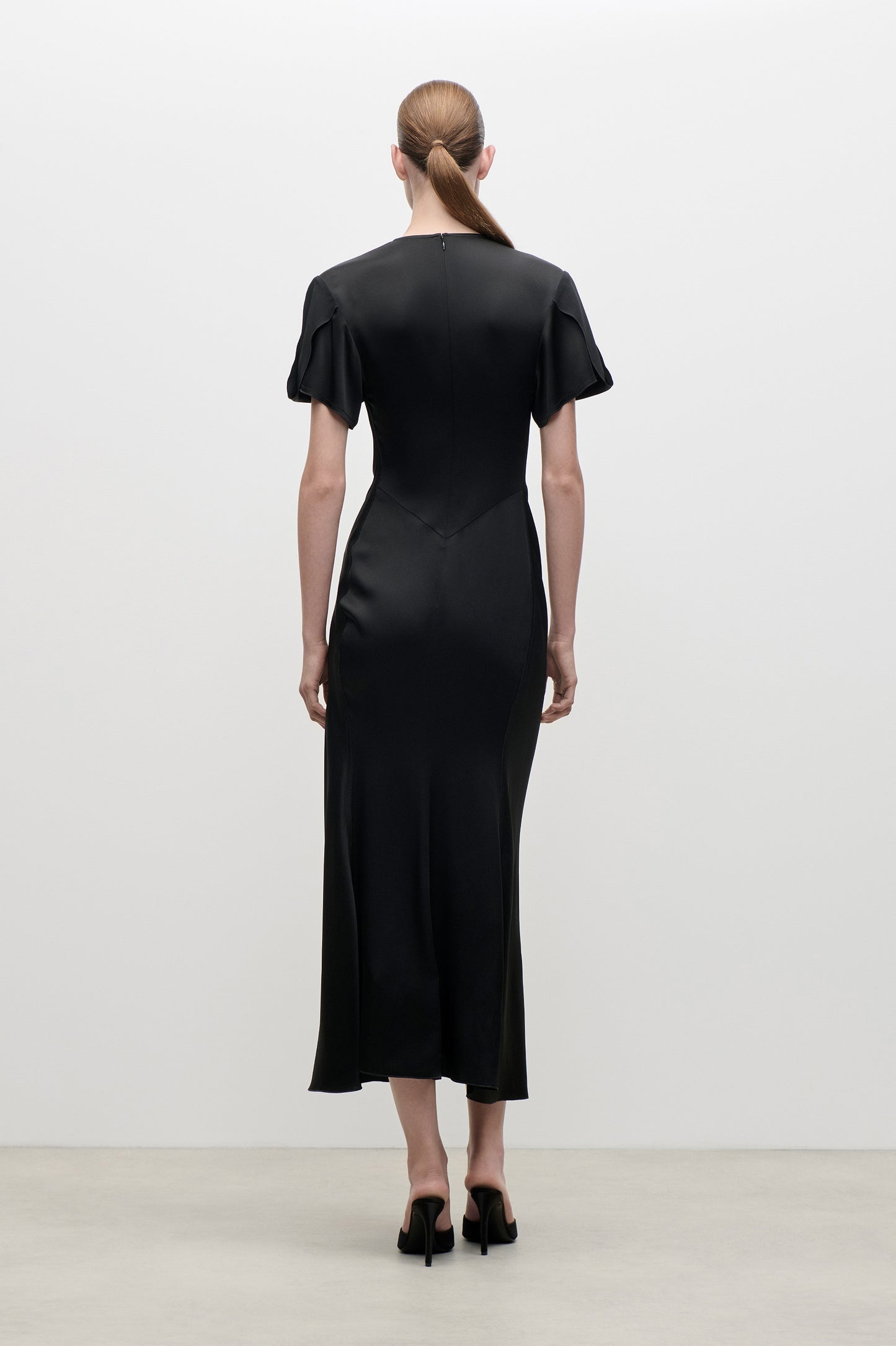 Eve Midi Dress In Black
