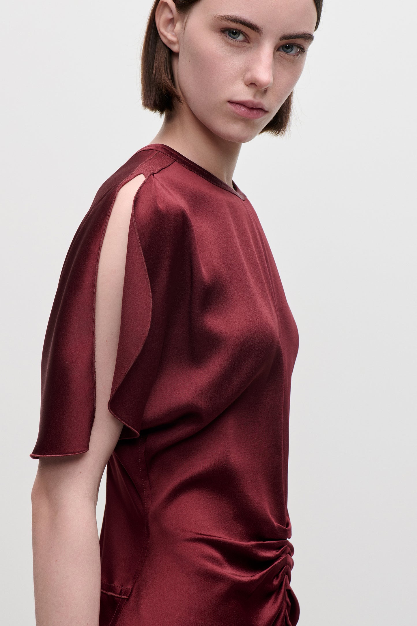 Isabella Gown In Burgundy