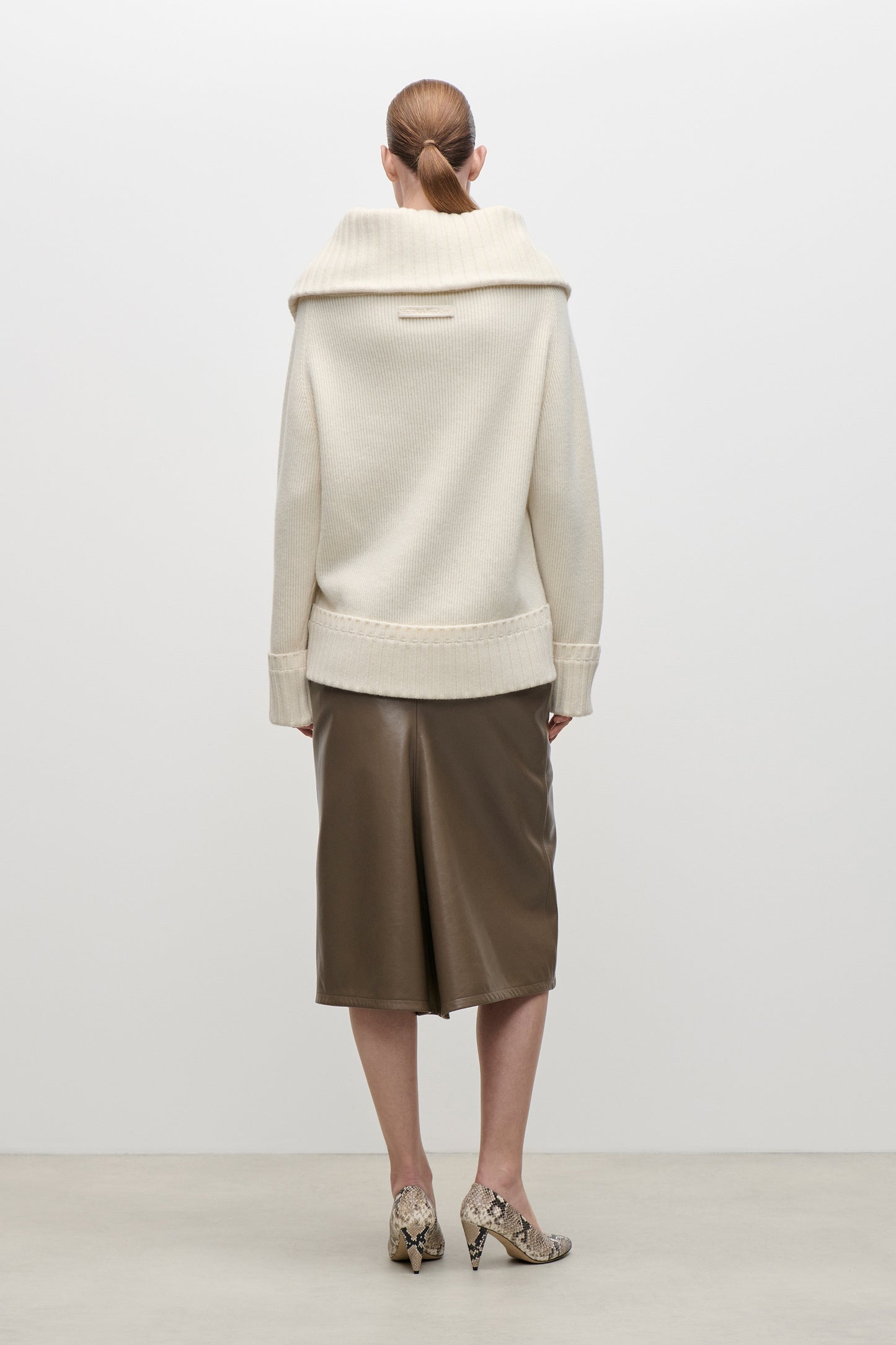 Wide Collar Jumper In Ivory