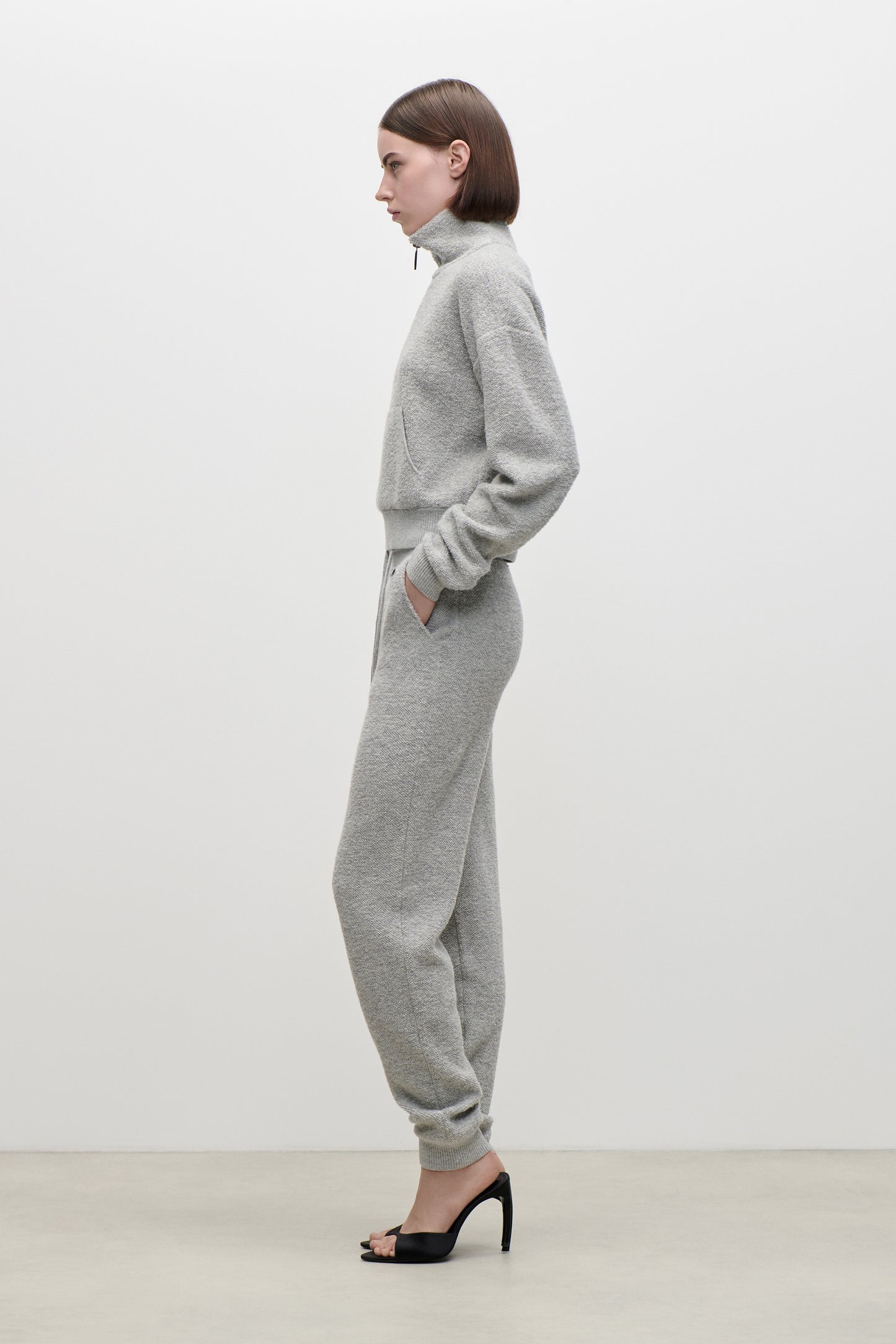 Klara Jogger In Light Grey