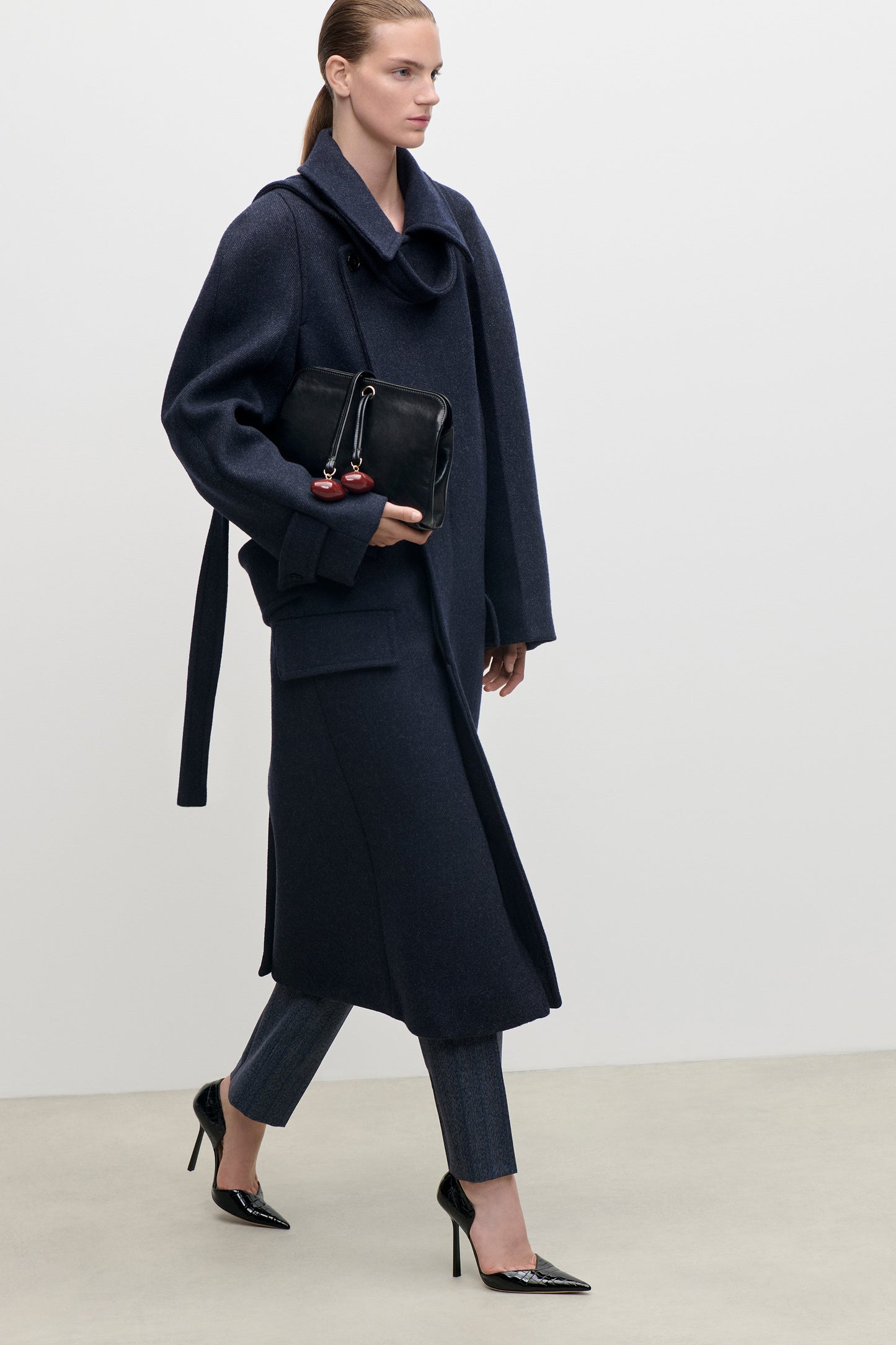 Latched Raglan Coat In Navy