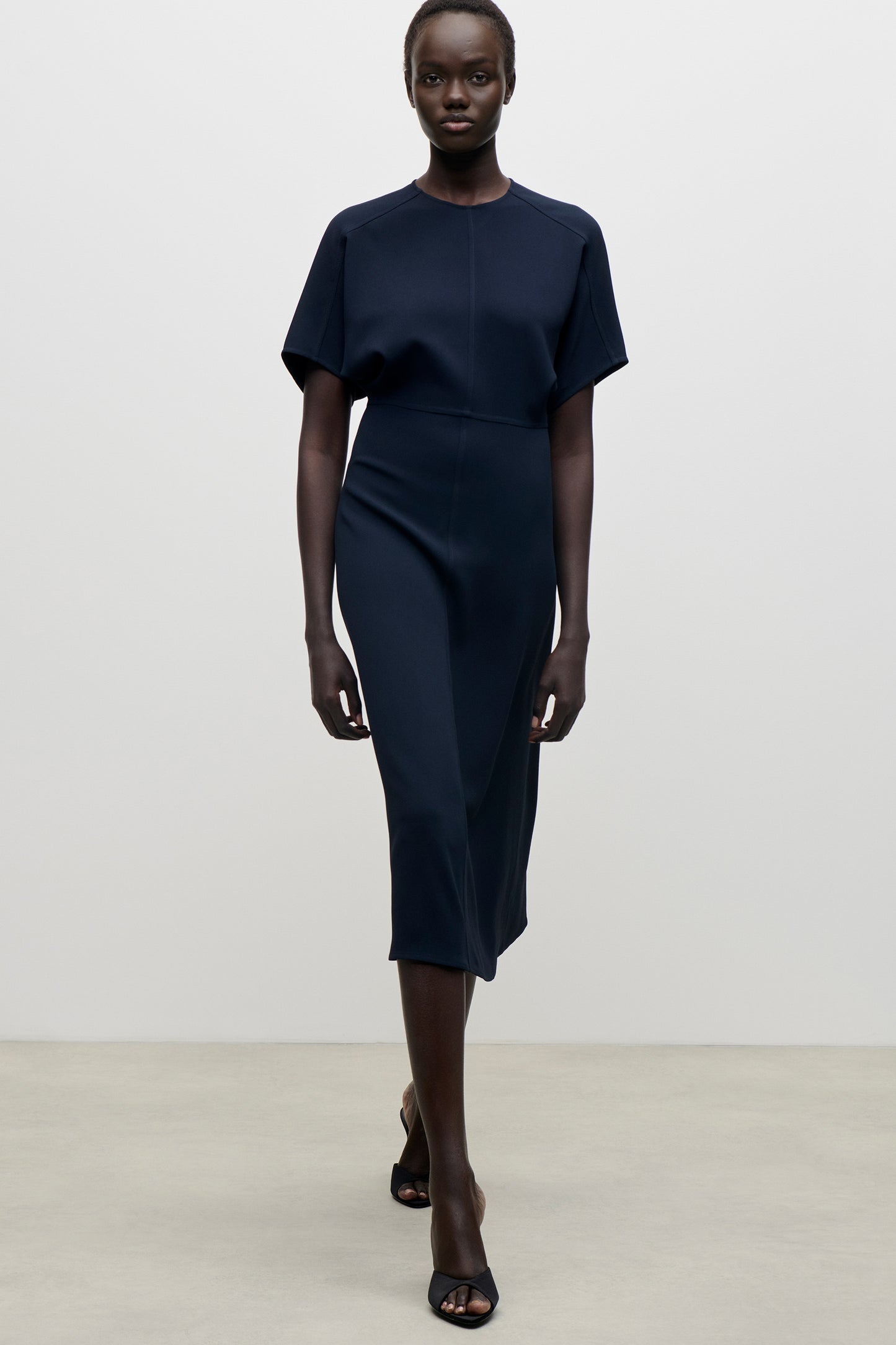 Eleanor Midi Dress In Navy