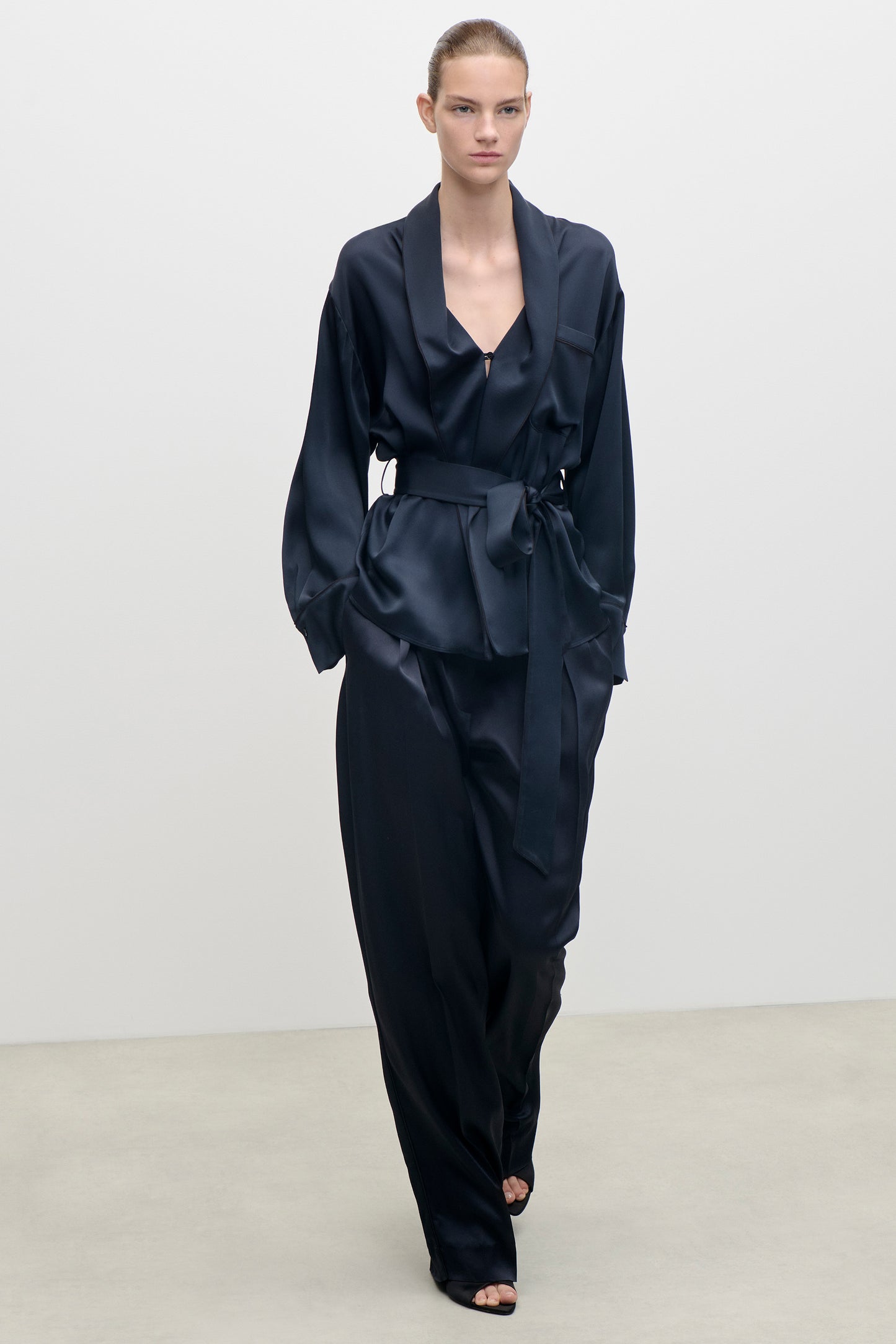 Alba Blouse In Dark Navy