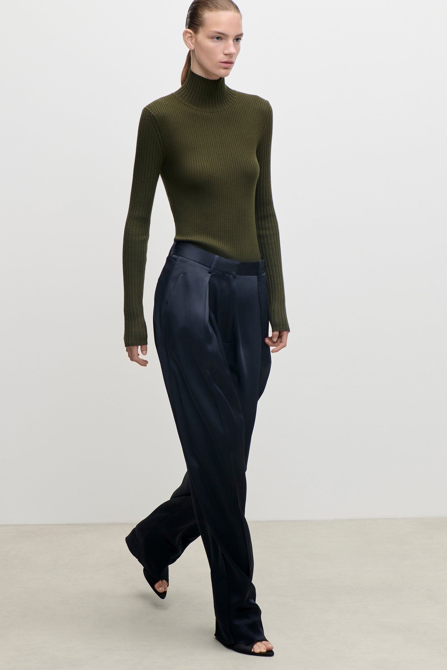 Cecilia Trouser In Dark Navy