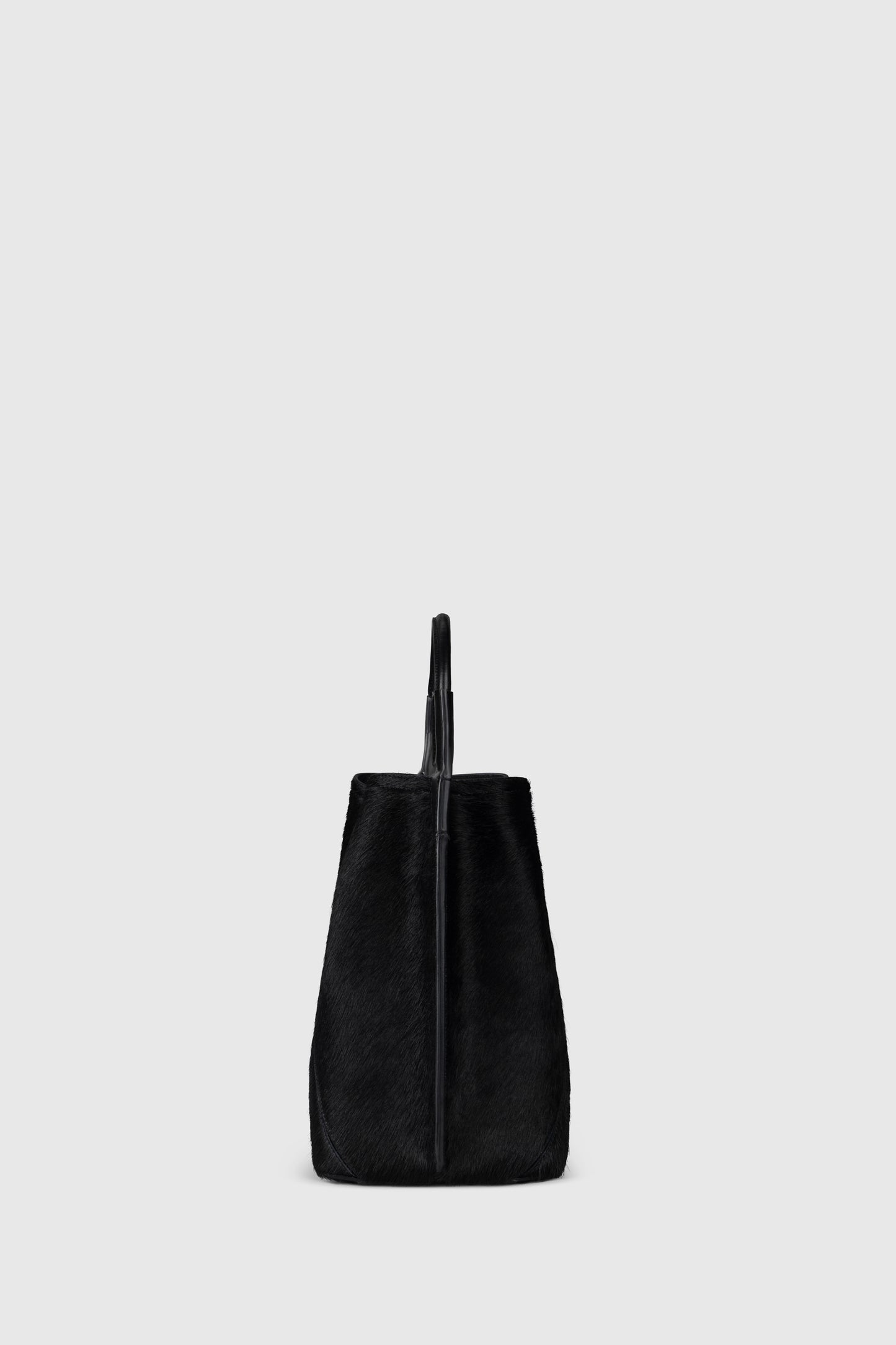 Victoria Bucket Hair Calf Leather