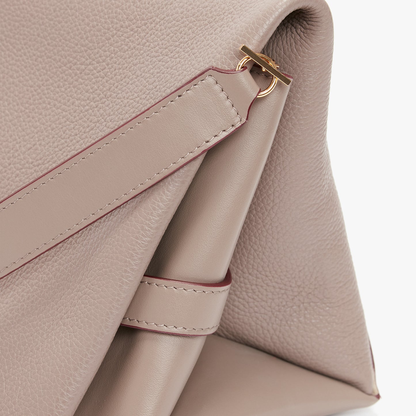 Chain Pouch In Taupe Grained Leather