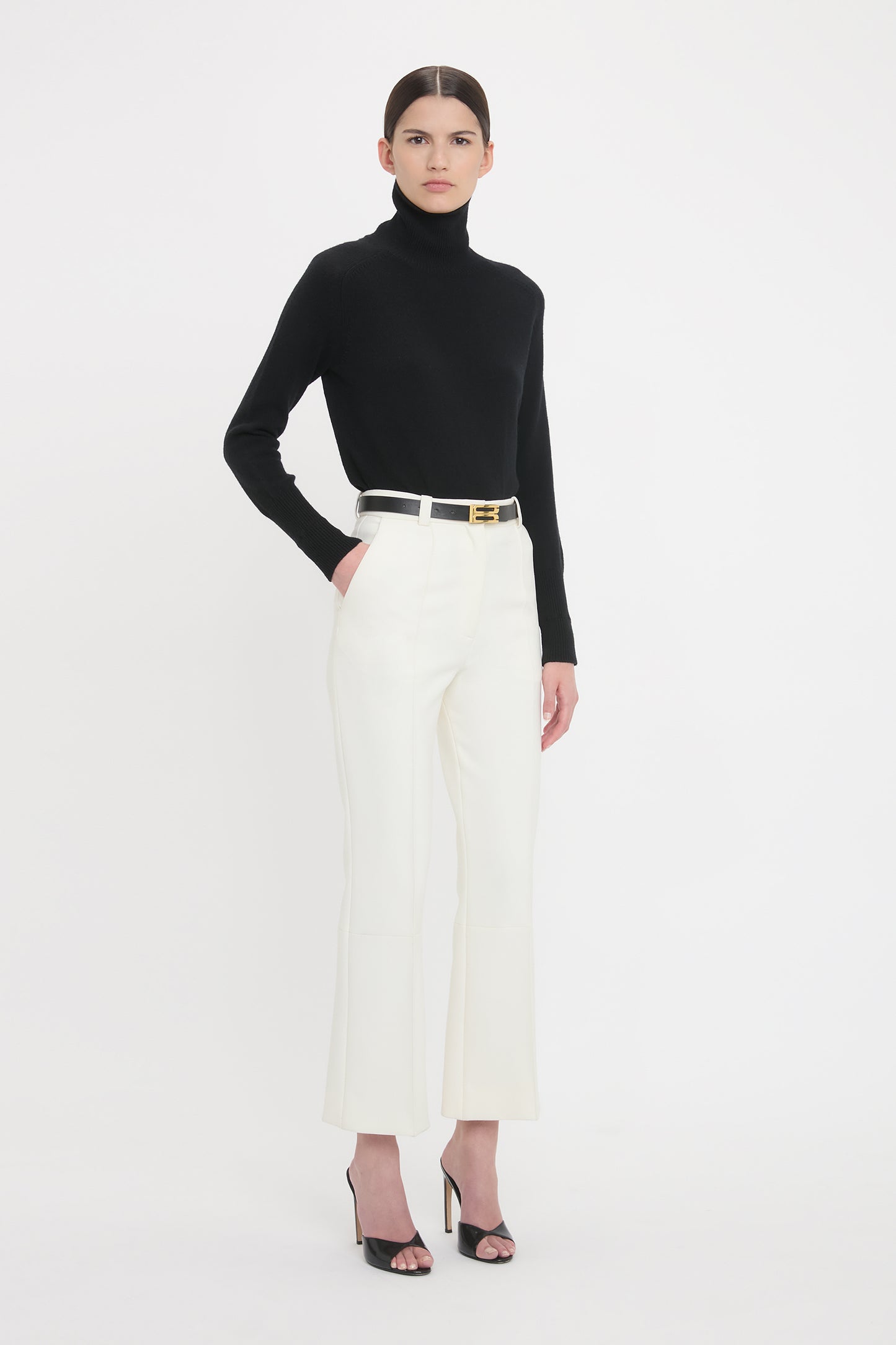 Cropped Kick Trouser In Ivory – Victoria Beckham UK