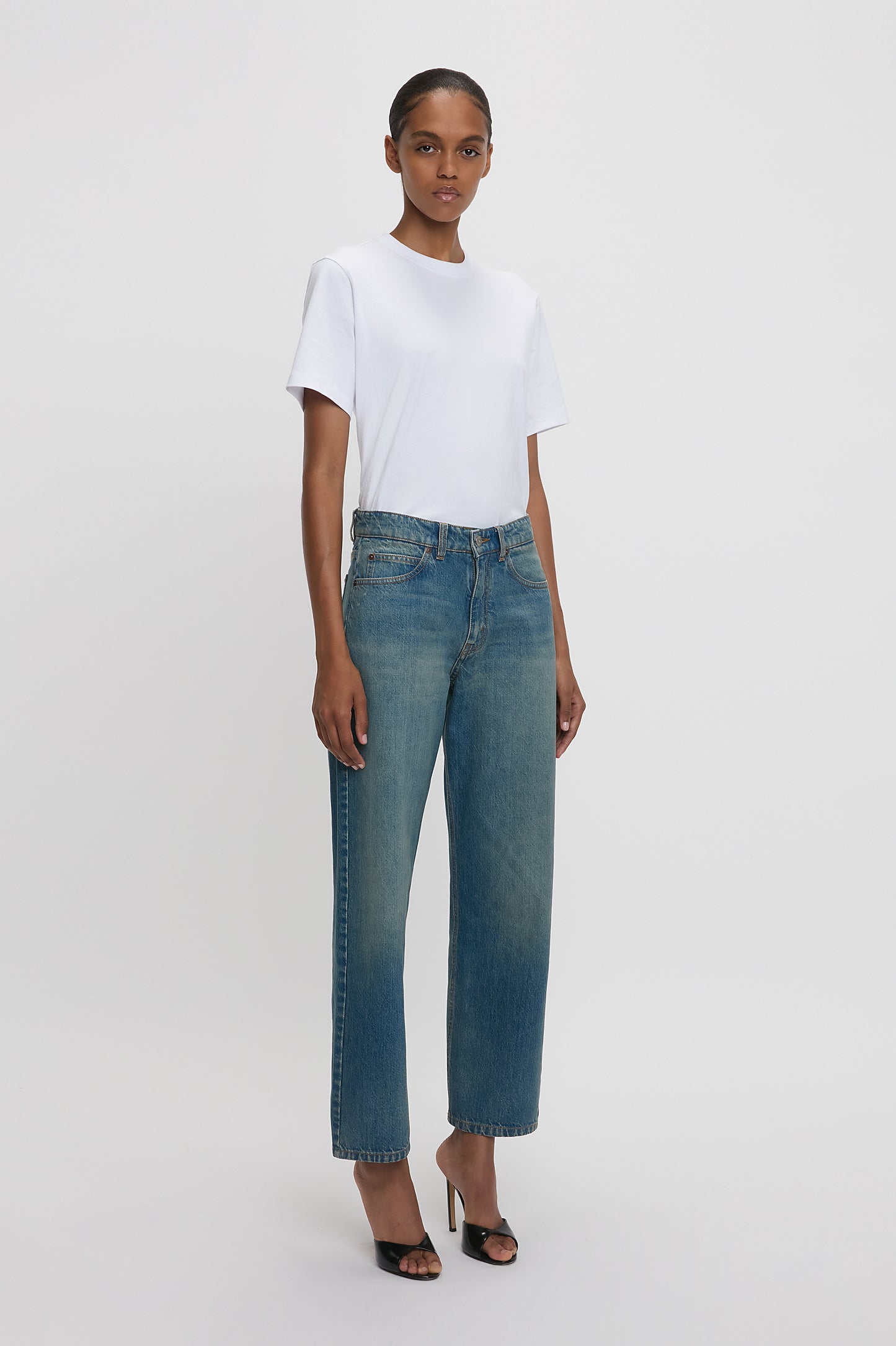 Bernie Relaxed Jean In Mid Blue