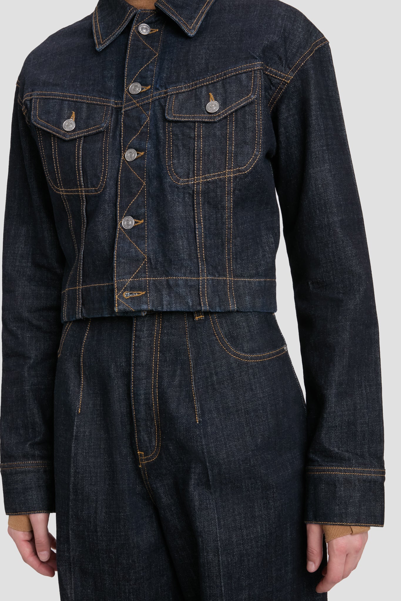 Cropped Denim Jacket In Indigo Rinse