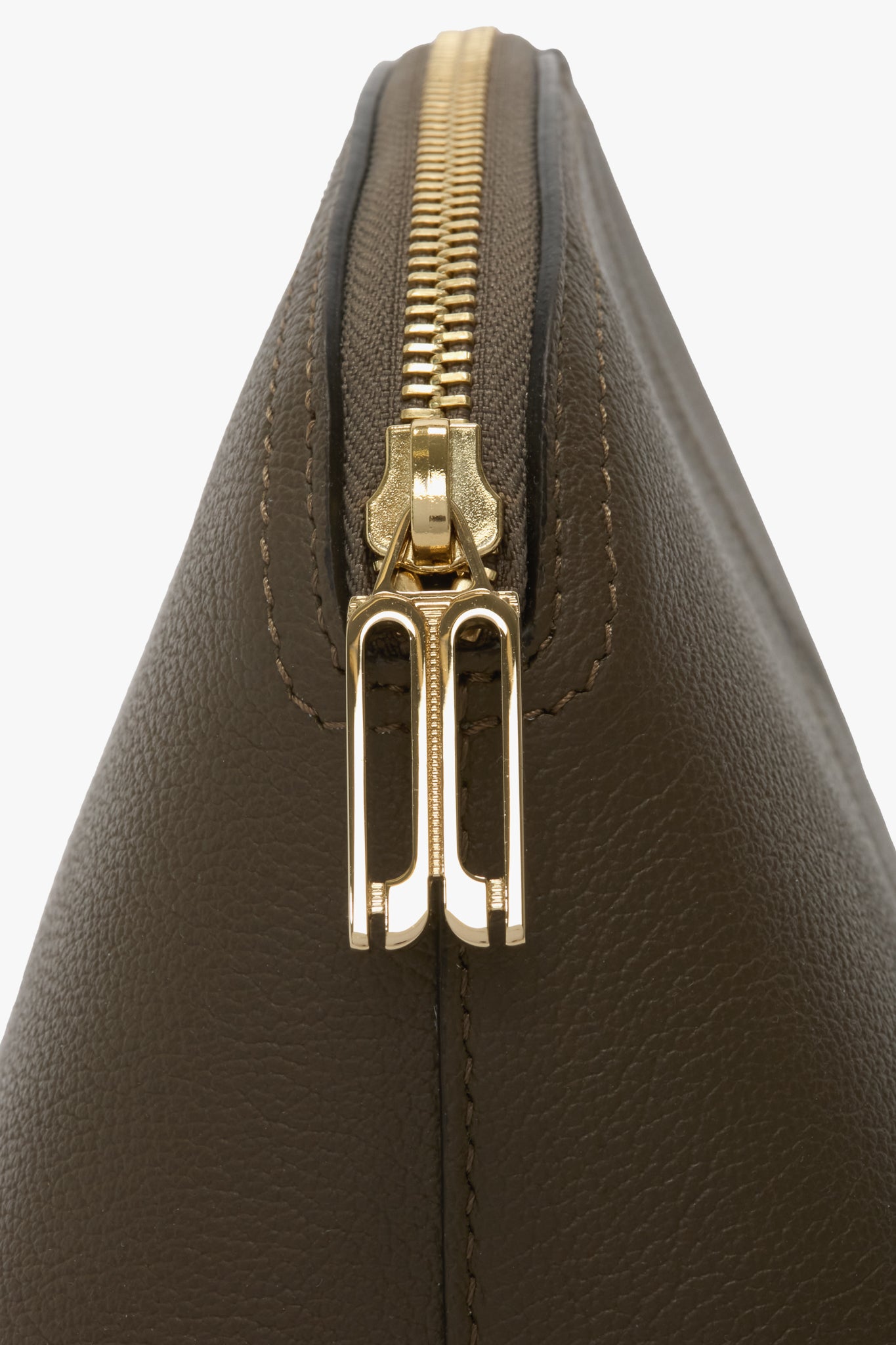 Victoria Large Travel Pouch In Khaki Soft Grained Leather