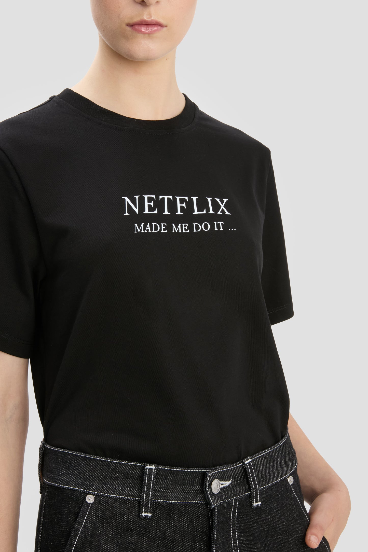 Netflix Made Me Do It' Slogan T-Shirt In Black – Victoria Beckham UK