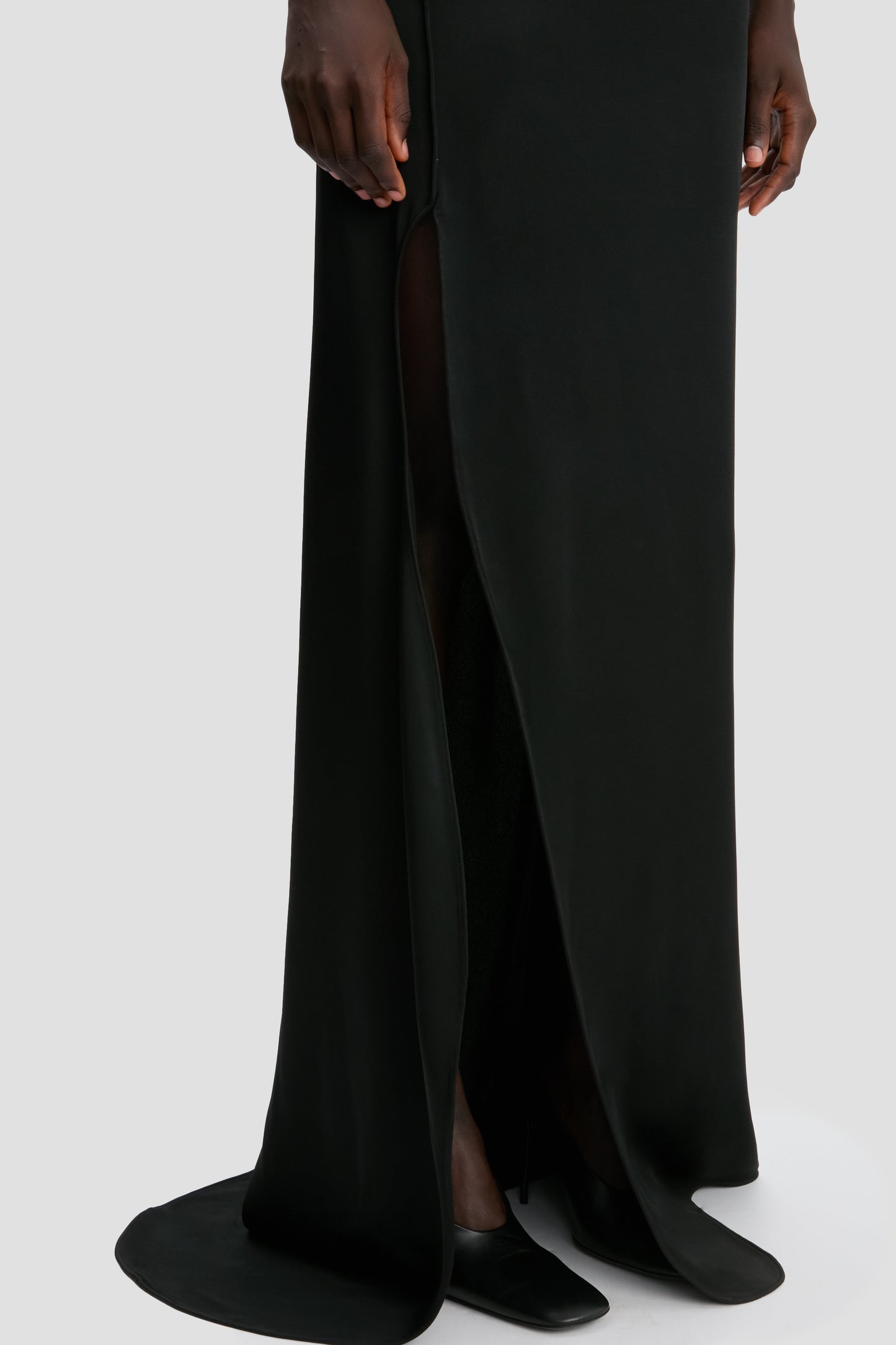 Split Side Dress In Black