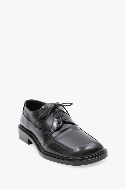 Flat Lace-Up Shoe in Black Smooth Leather