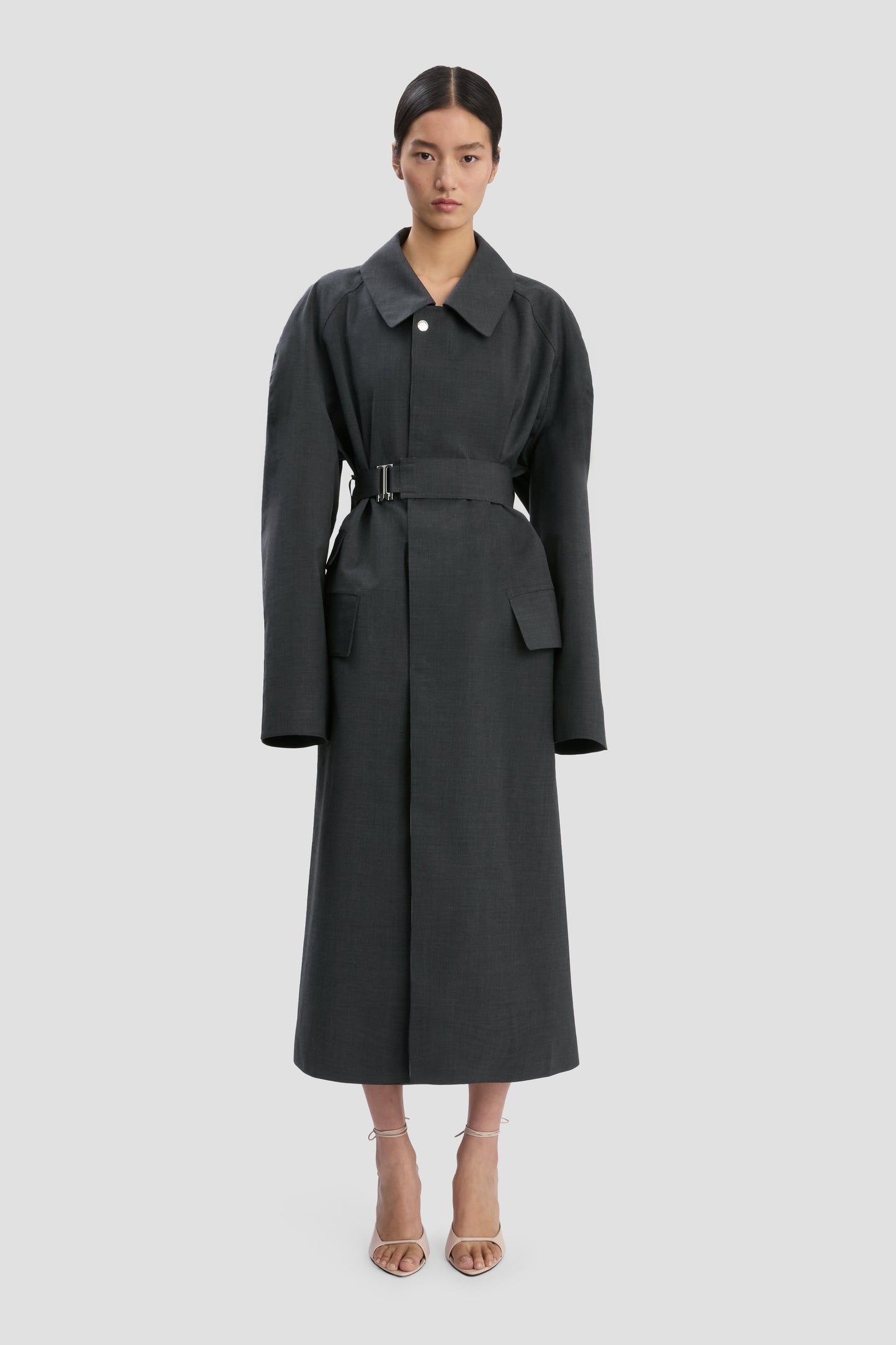 VB X Mackintosh Belted Trench In Charcoal