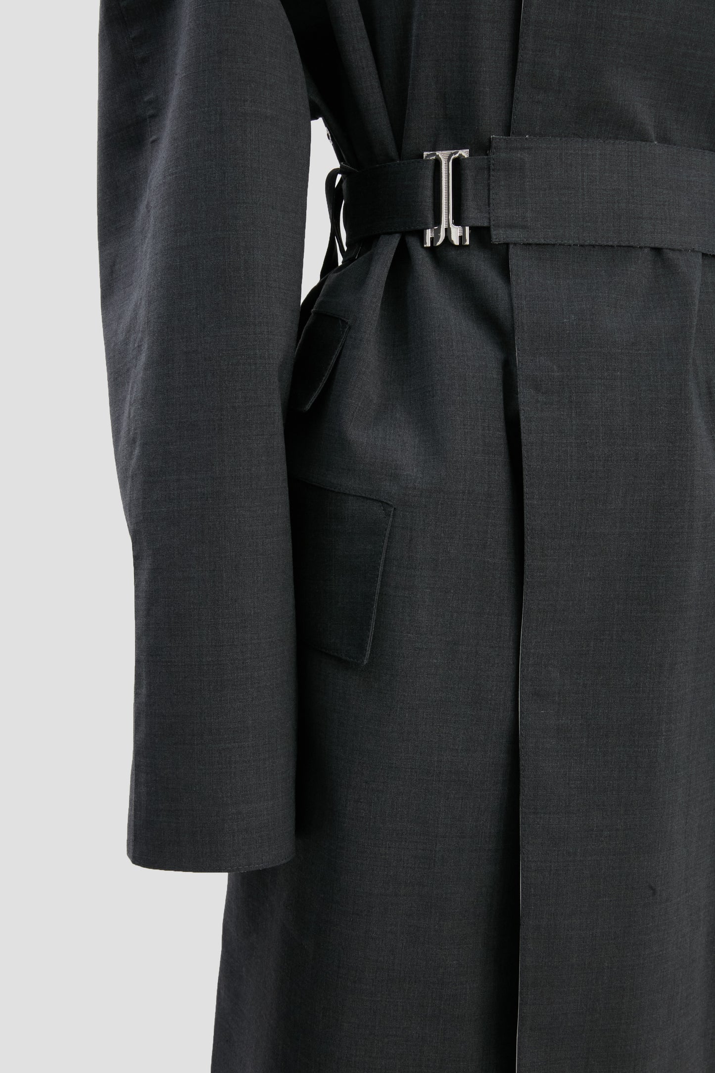 VB X Mackintosh Belted Trench In Charcoal