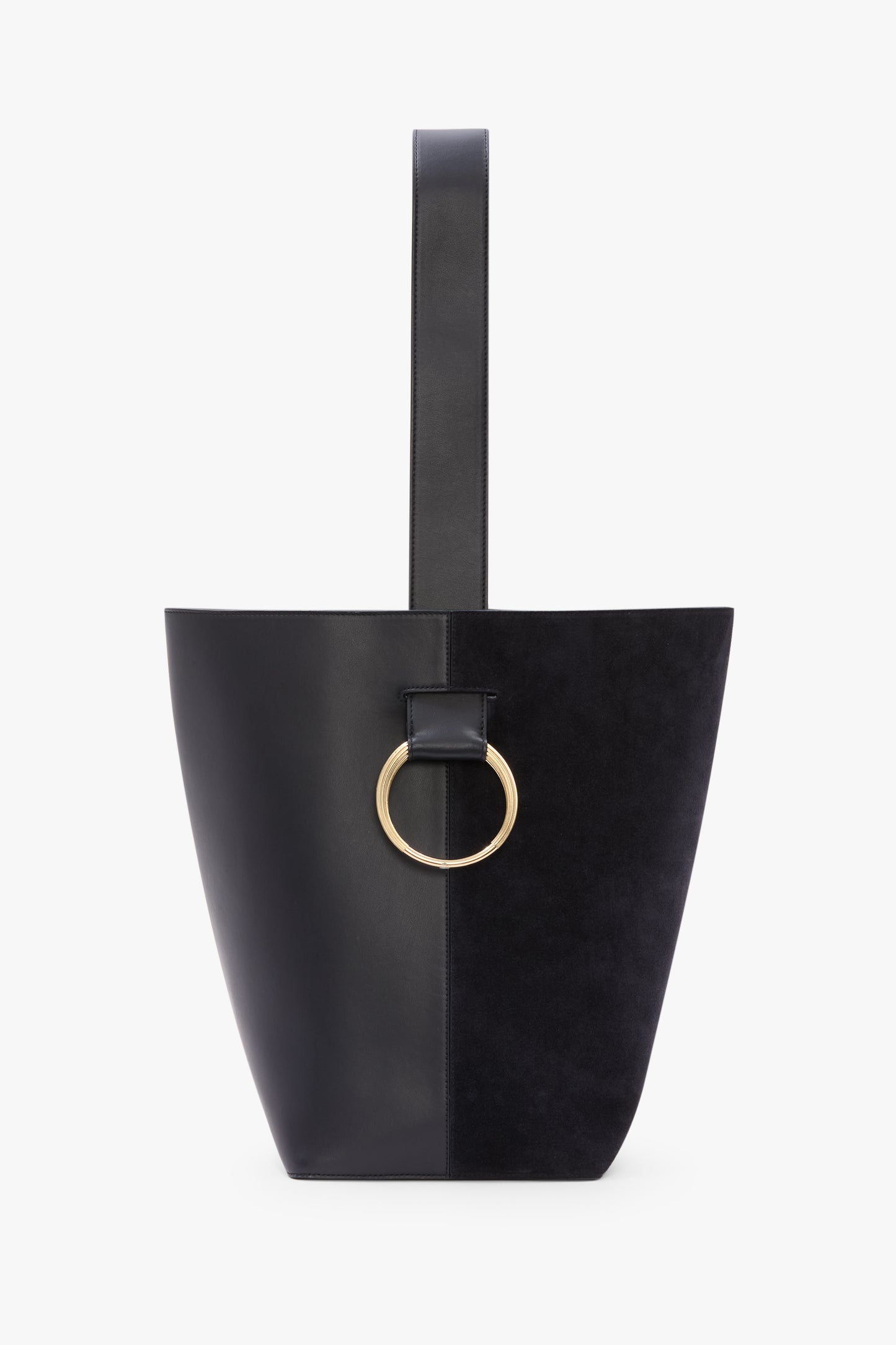 Dia Bucket Bag In Navy Leather