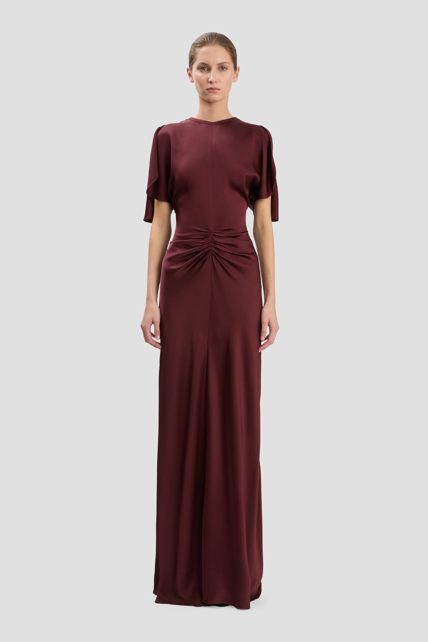 victoria beckham burgundy dress Victoria Beckham Found the Shoe Trend That Looks Chicest With Burgundy