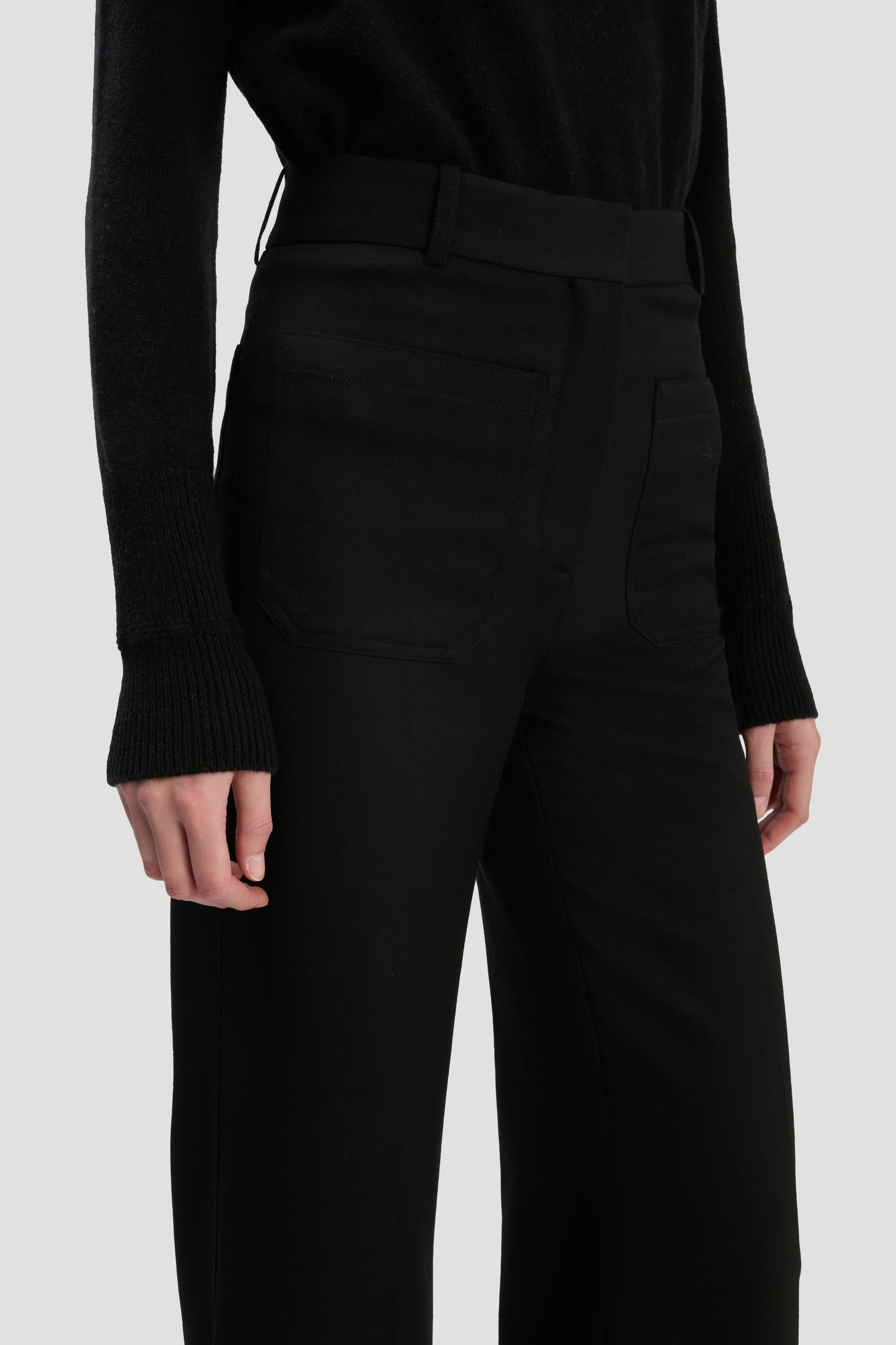 Victoria Beckham ブラック ニット セーター サイズ 1 Copy Victoria Beckham's Chic Black Sweater Look for Just $31 | Us