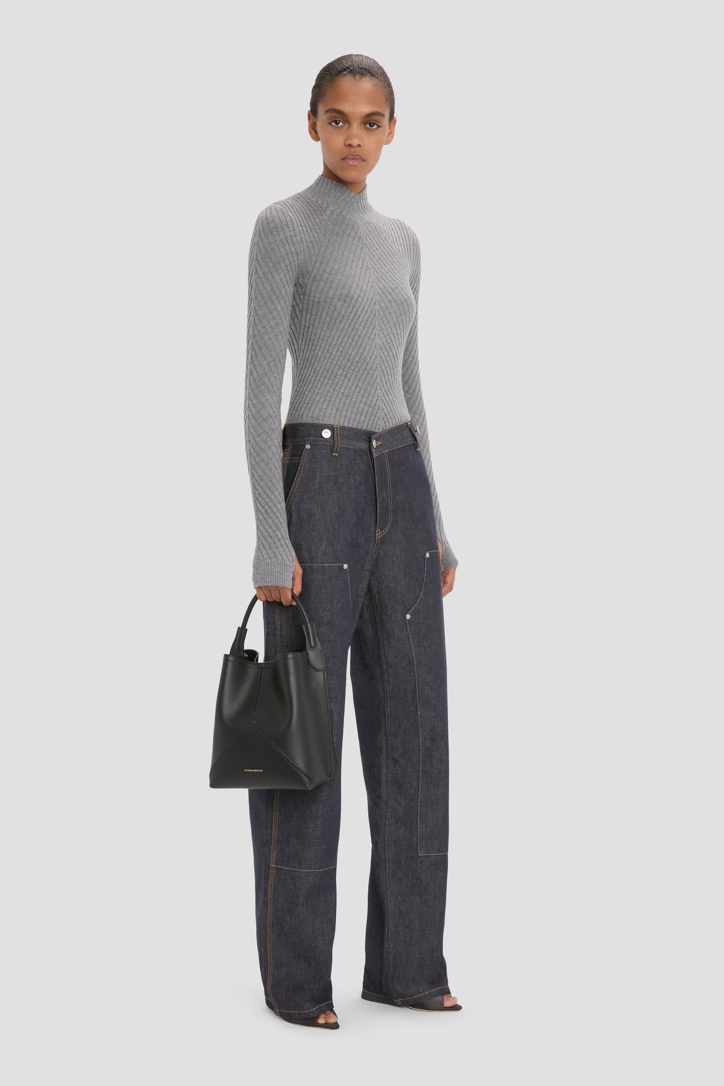 Victoria Bucket Bag