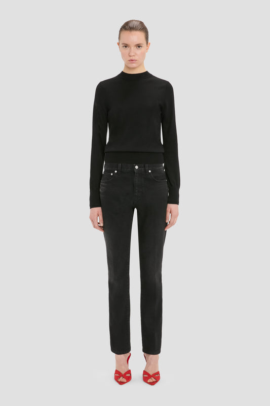Low Waist Jean In Washed Black