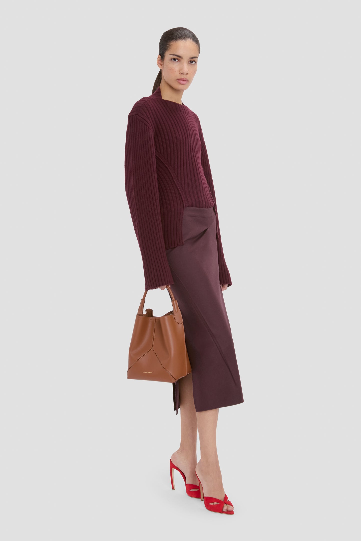 Victoria Bucket Bag