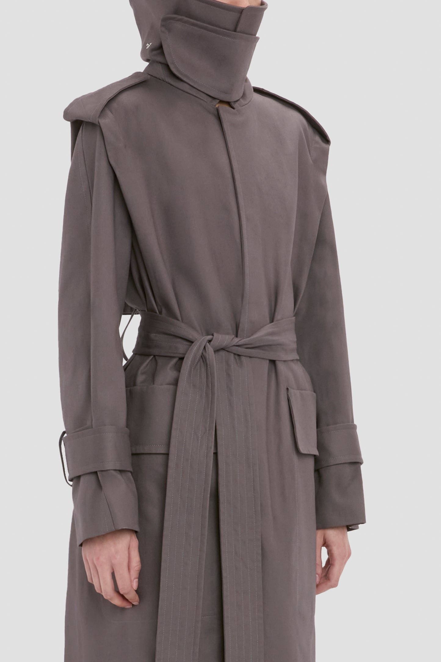 Philippa Trench Coat In Ore
