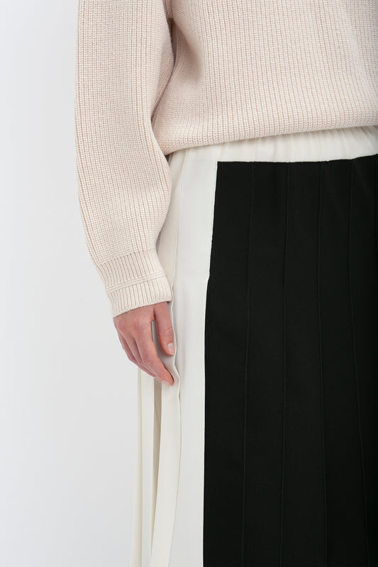 Pleated Panel Detail Skirt In Vanilla