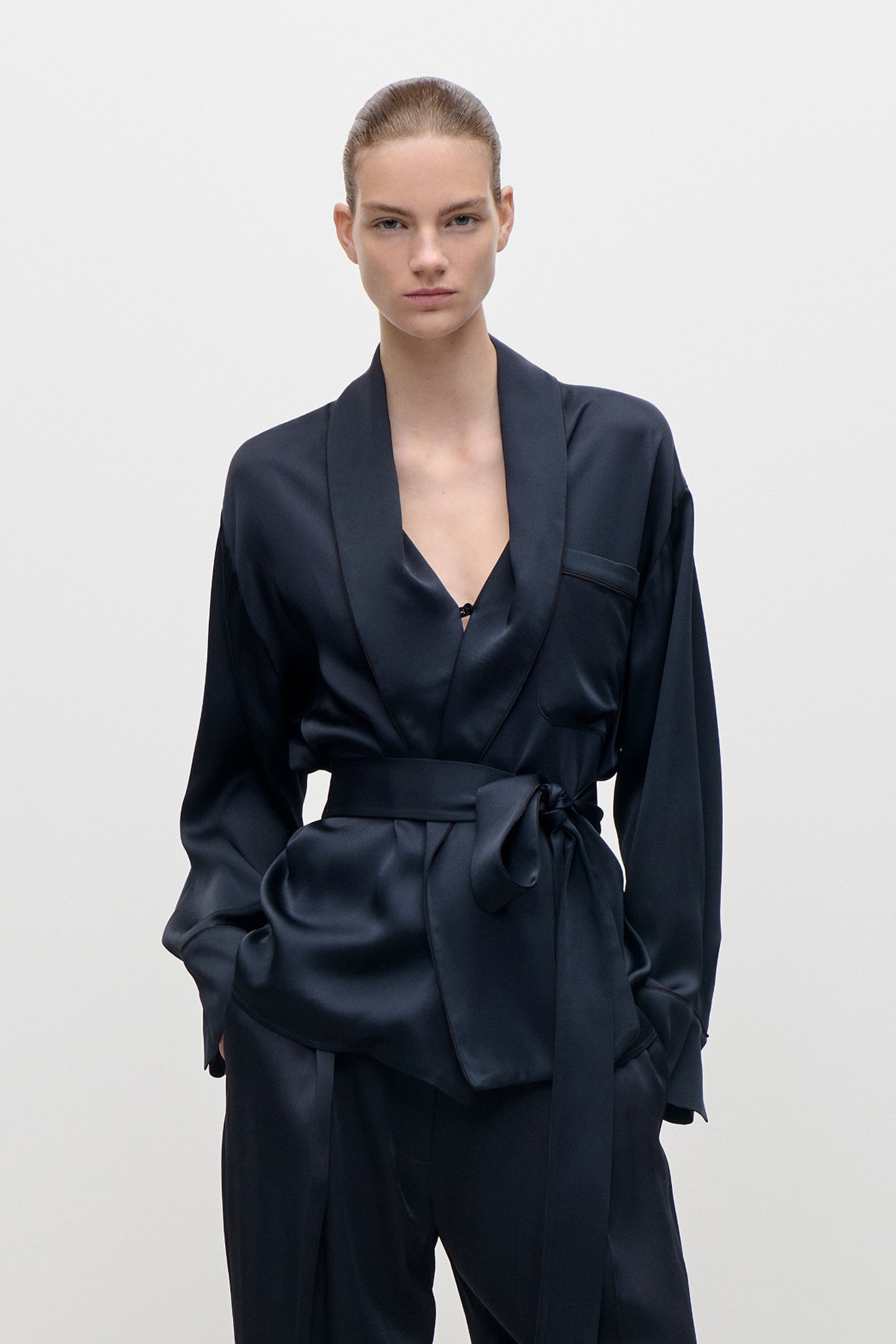 Alba Blouse In Dark Navy