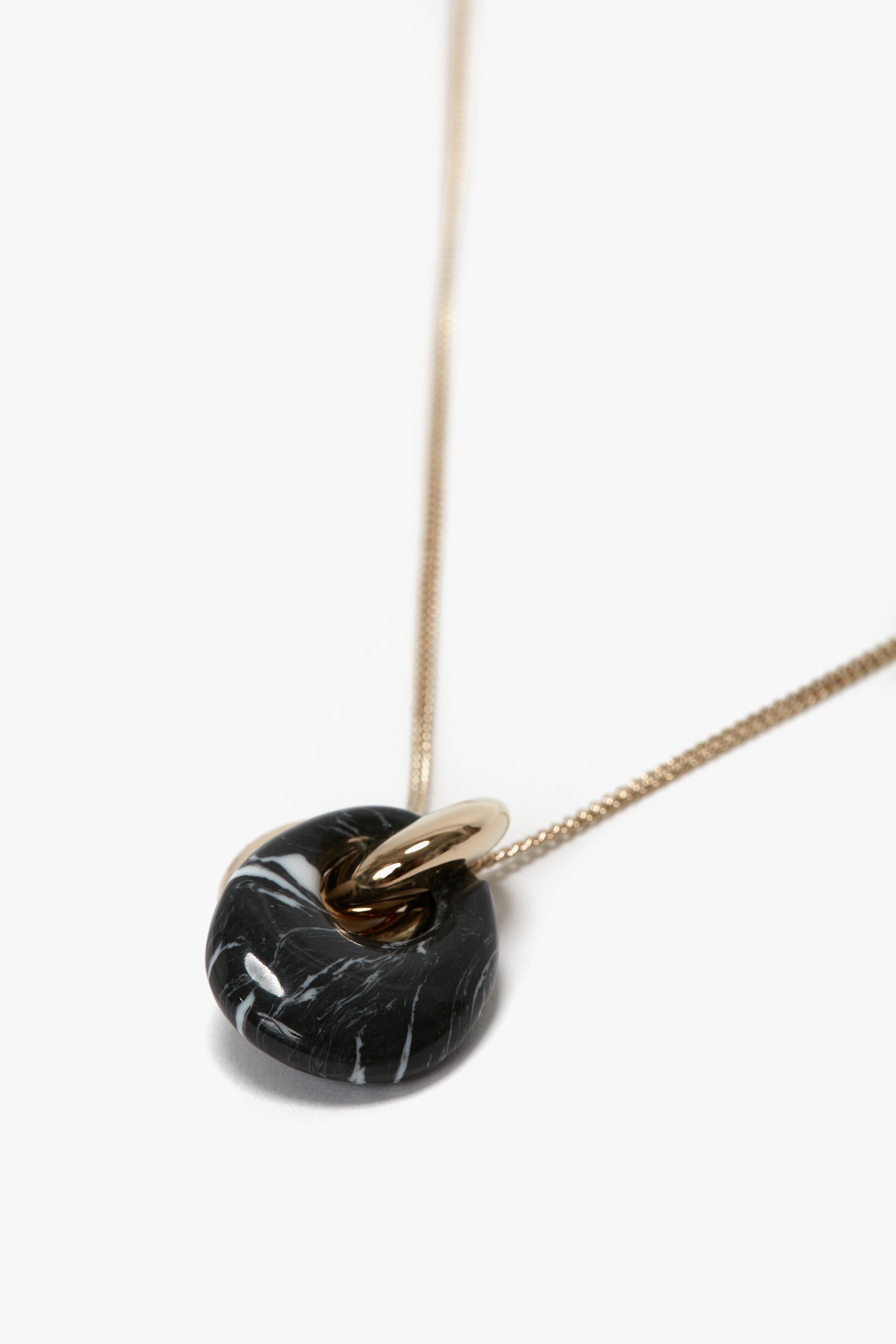 Black resin necklace deals