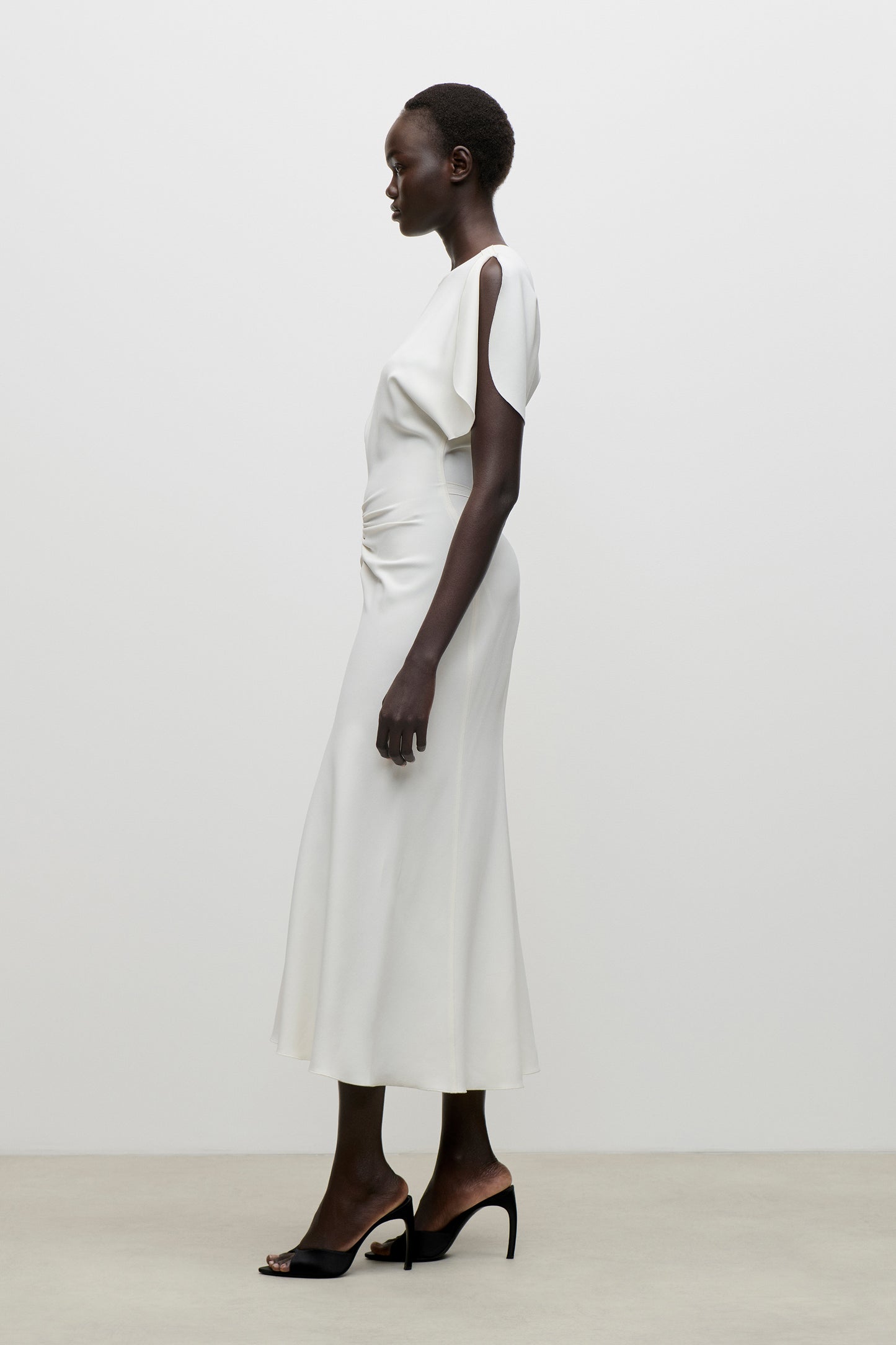 Bela Midi Dress In Bright Ivory