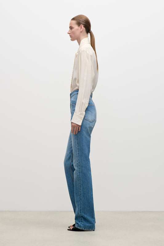Julia Stretch Jean In Worn Blue Wash