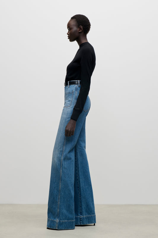Alina Stretch Jean In Worn Blue Wash
