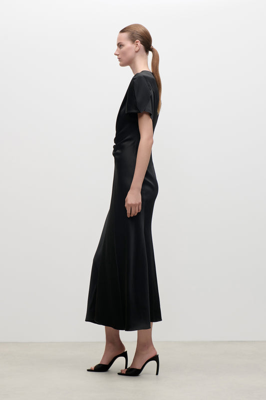 Eve Midi Dress In Black