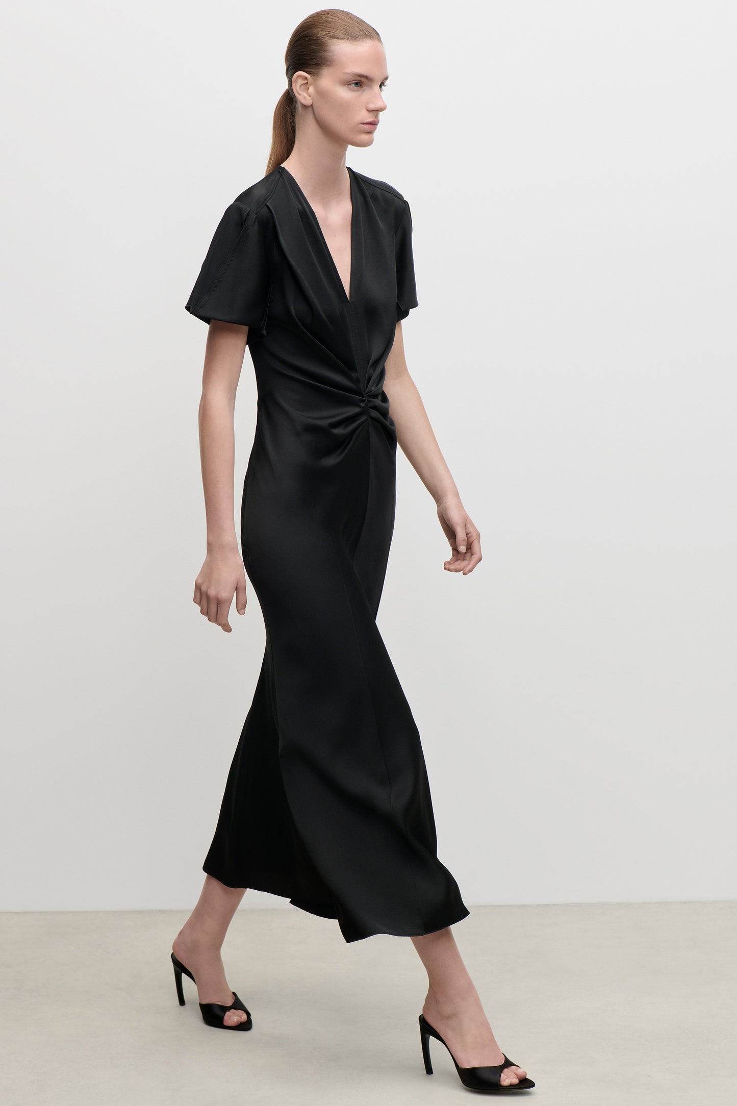 Eve Midi Dress In Black