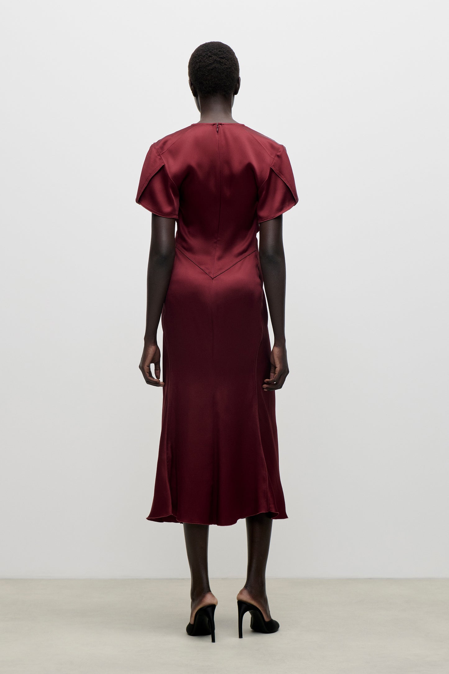 Eve Midi Dress In Burgundy