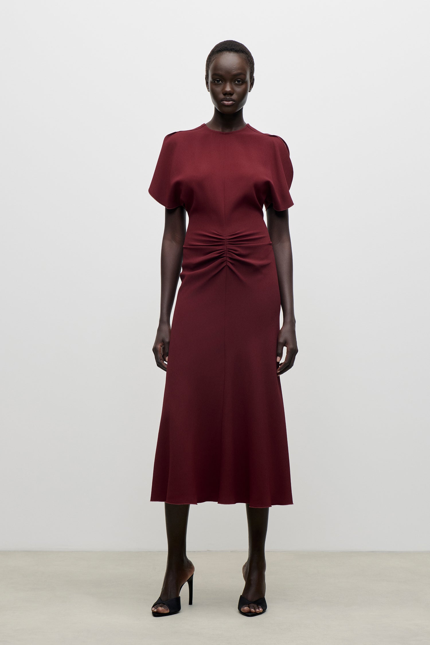 Victoria Beckham Bela Midi Dress In Burgundy - 4