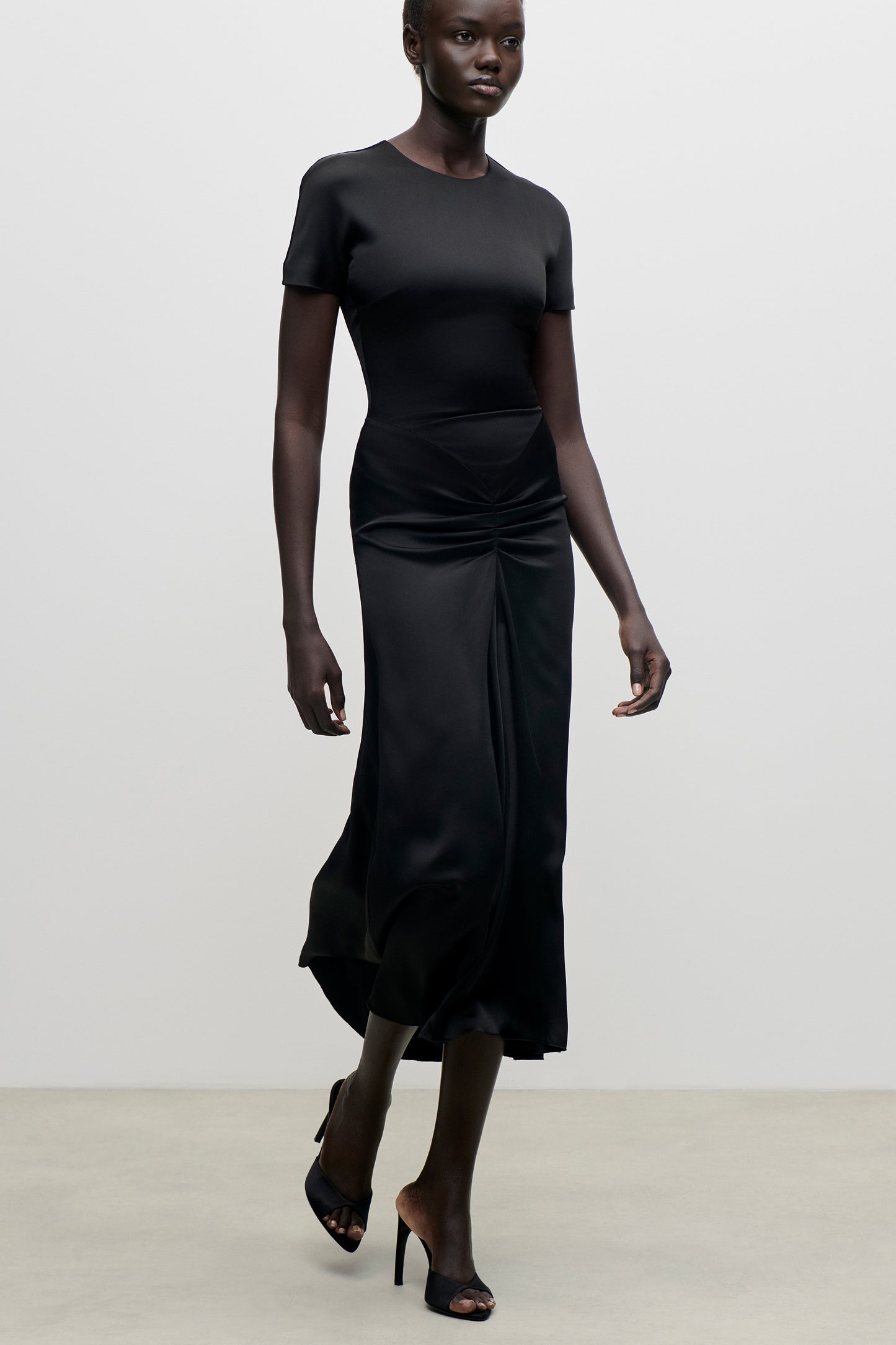 Blaire Midi Dress In Black