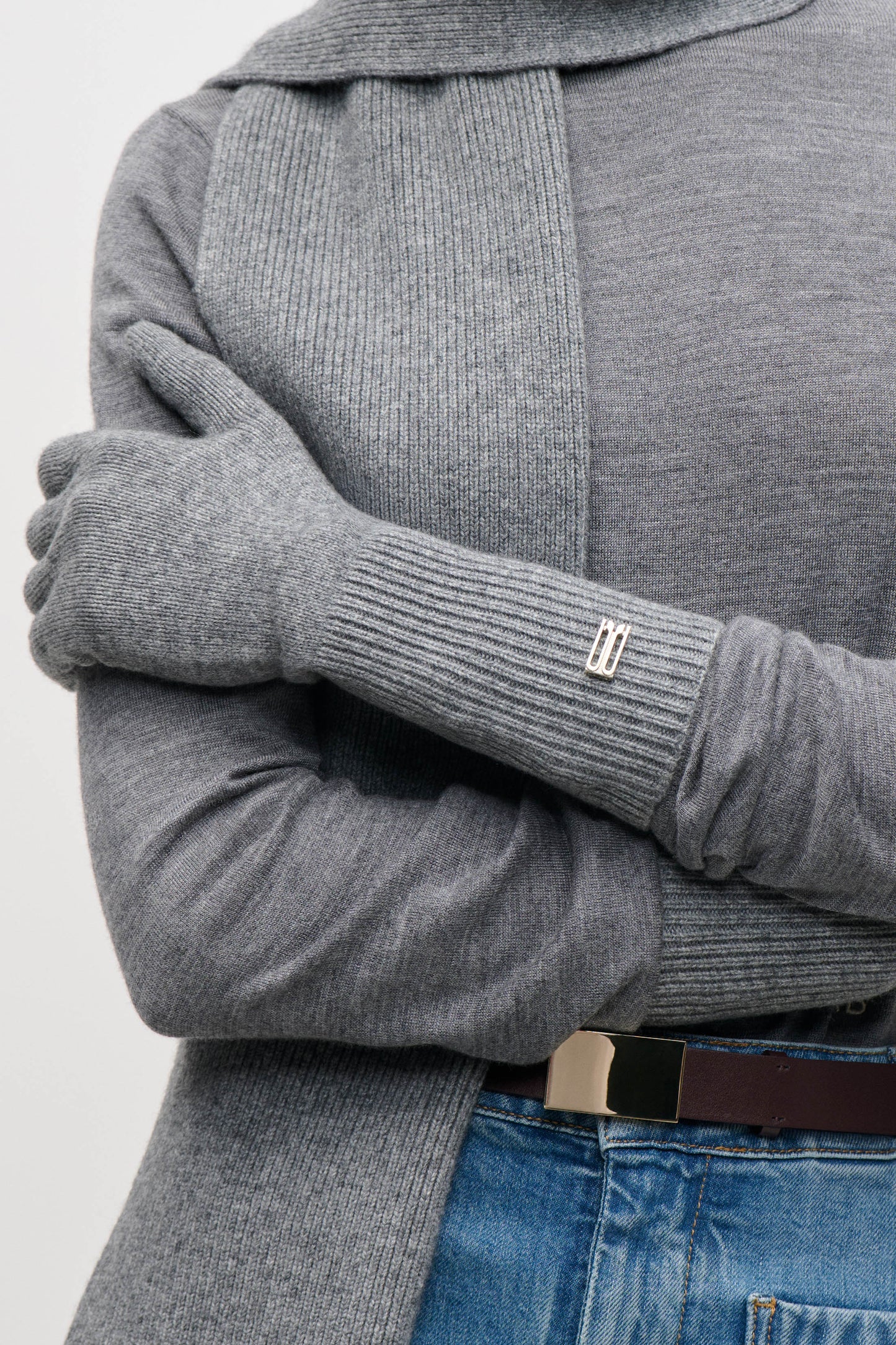 Gloves In Mid Grey